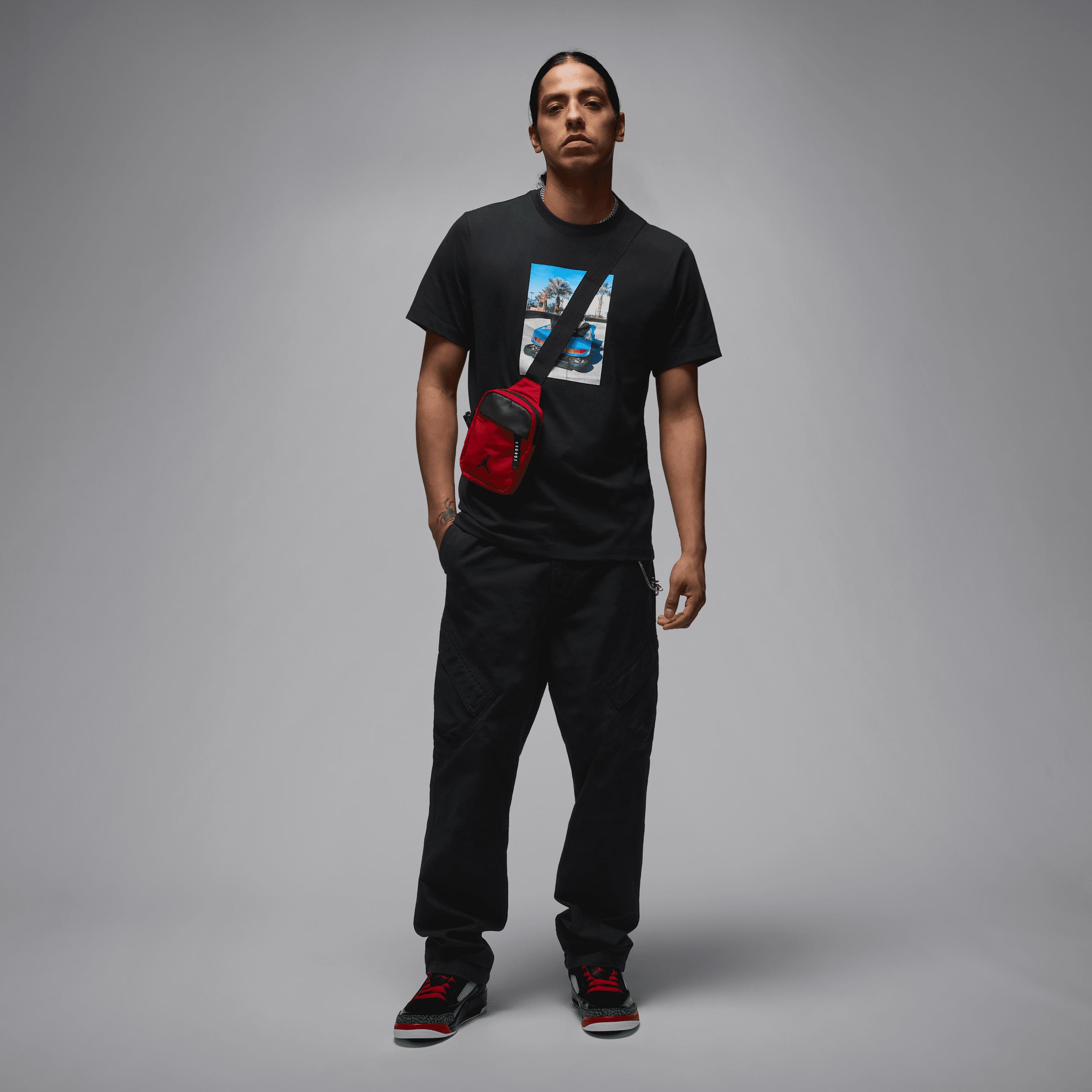 Mens Jordan Brand T-Shirt | HJ2929-410 Product Image