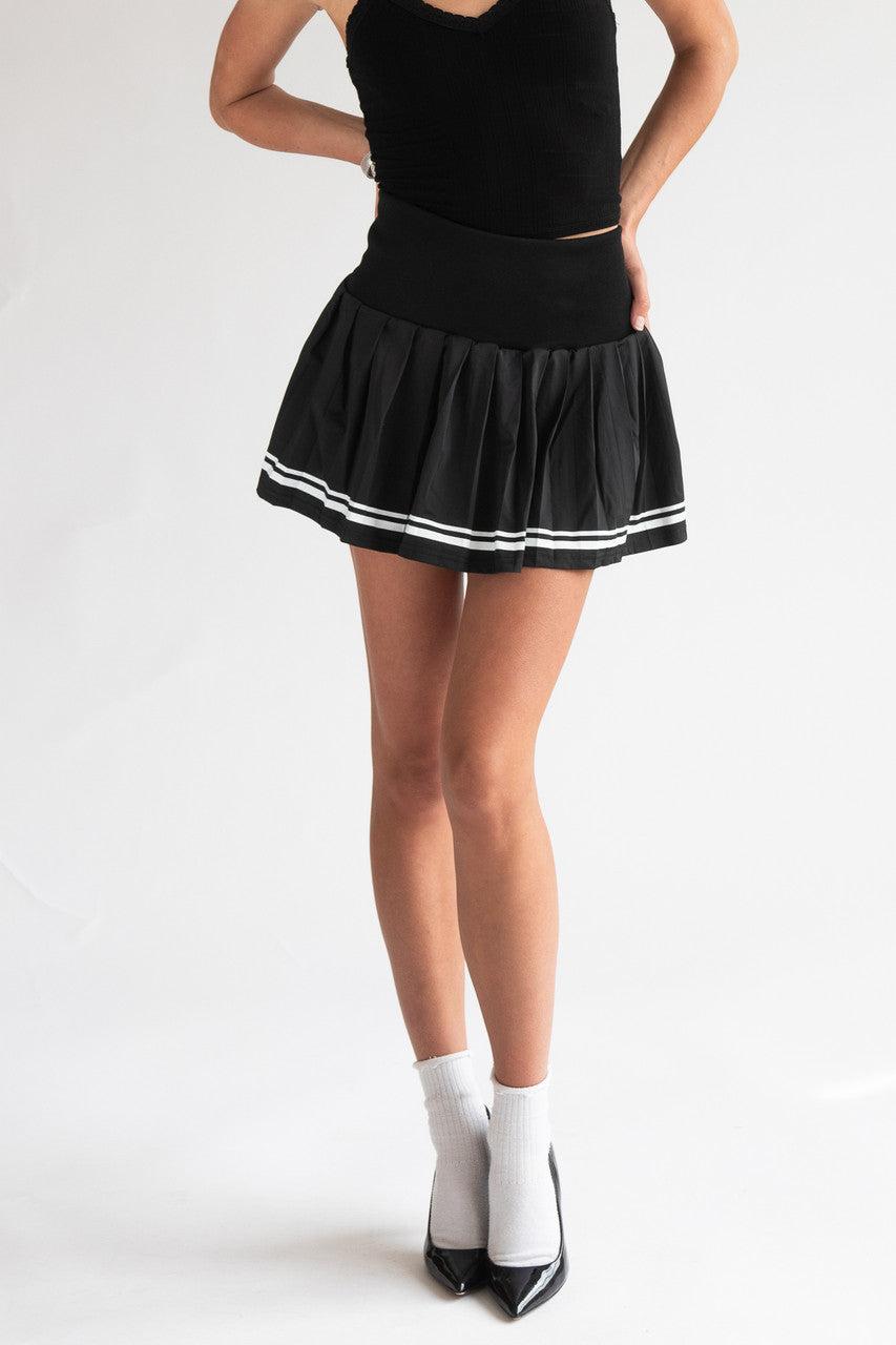 Stripe Hem Pleated Skirt Product Image