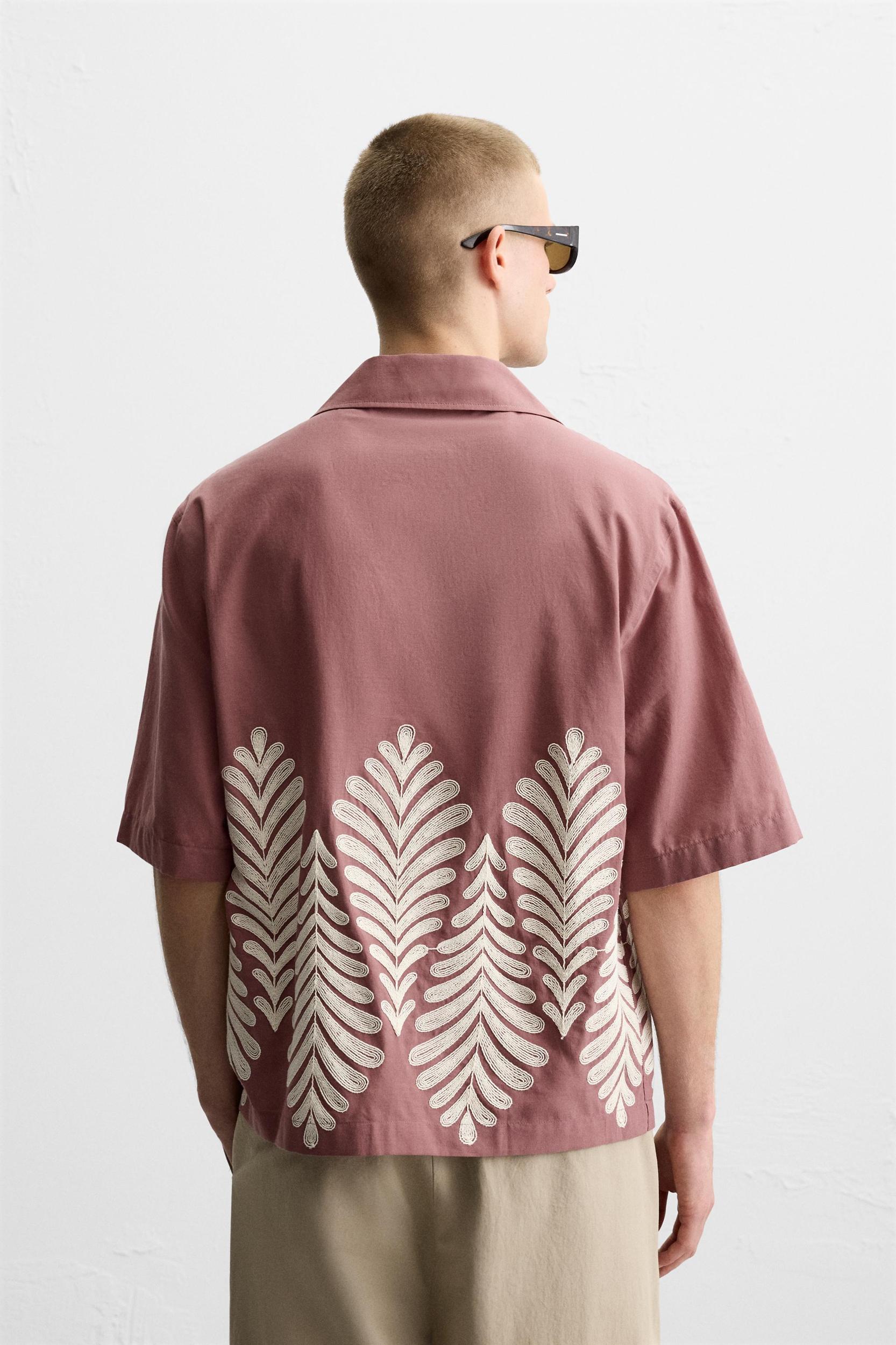 SHIRT WITH CONTRASTING EMBROIDERY Product Image