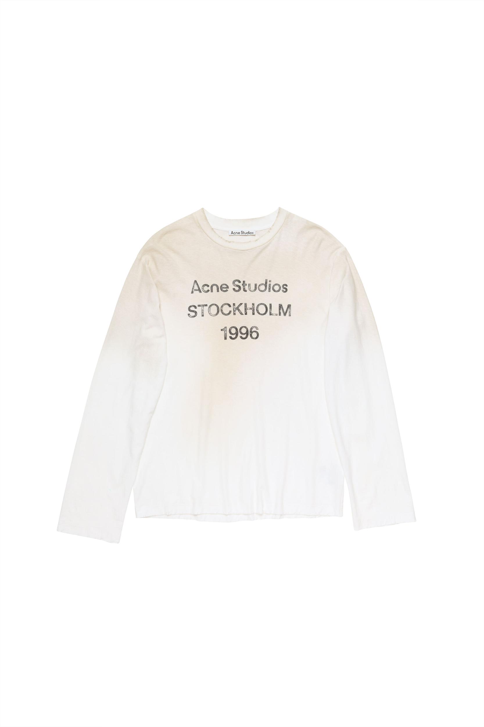 Logo t-shirt - Relaxed fit Product Image