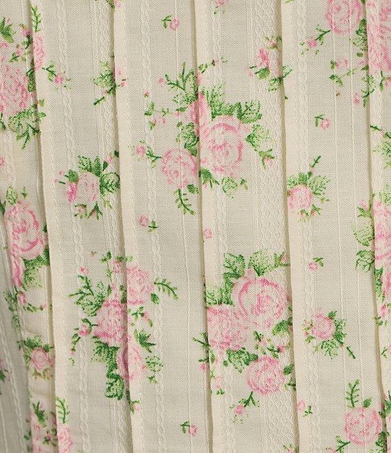 Evolutionary Floral Print Square Neck Short Puff Sleeve Top Product Image