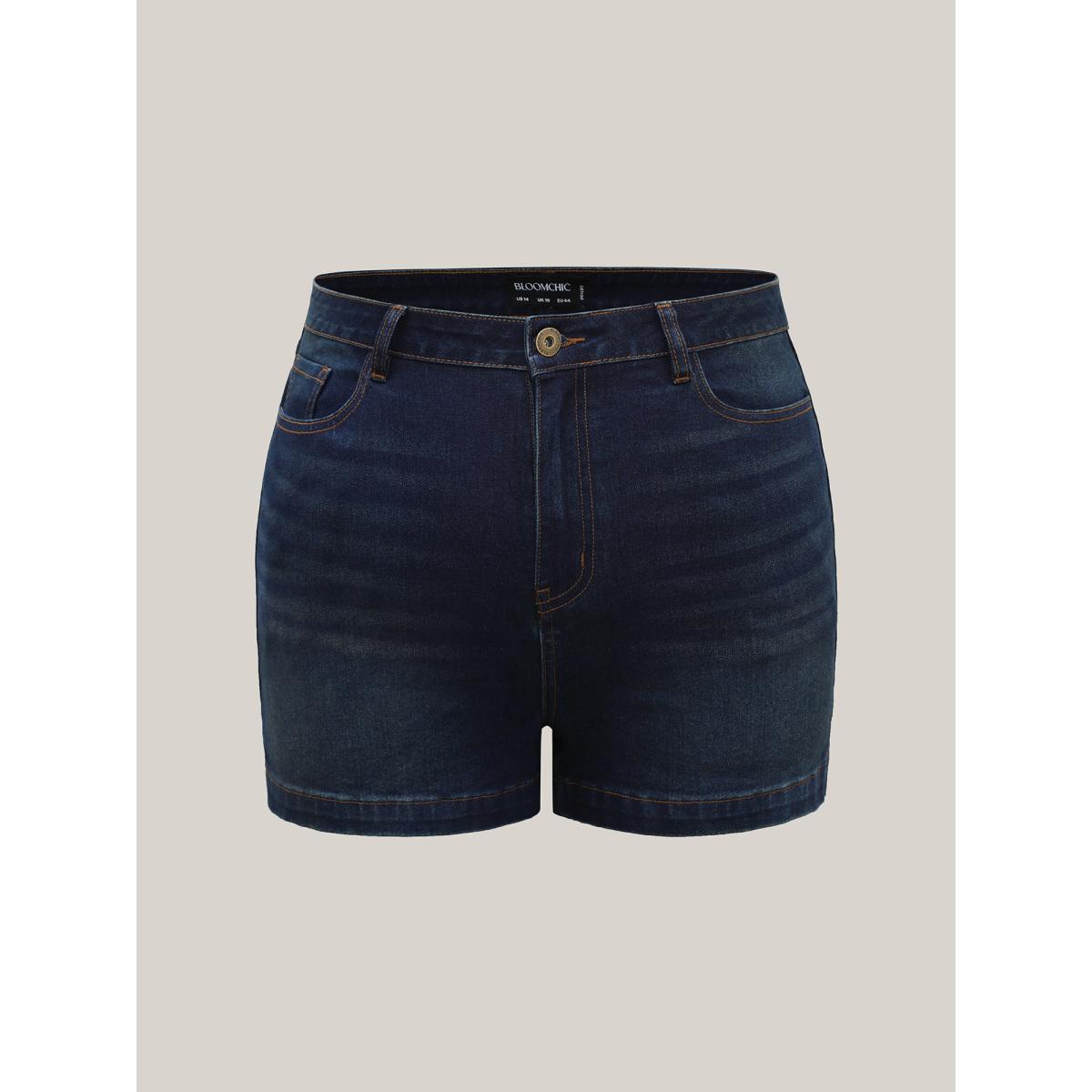 Plus Size Stretchy Classic Straight-Leg Denim Shorts Women Darkindigo Medium stretch Casual Slanted pocket Leisure Denim Shorts BloomChic 16/1X Product Image