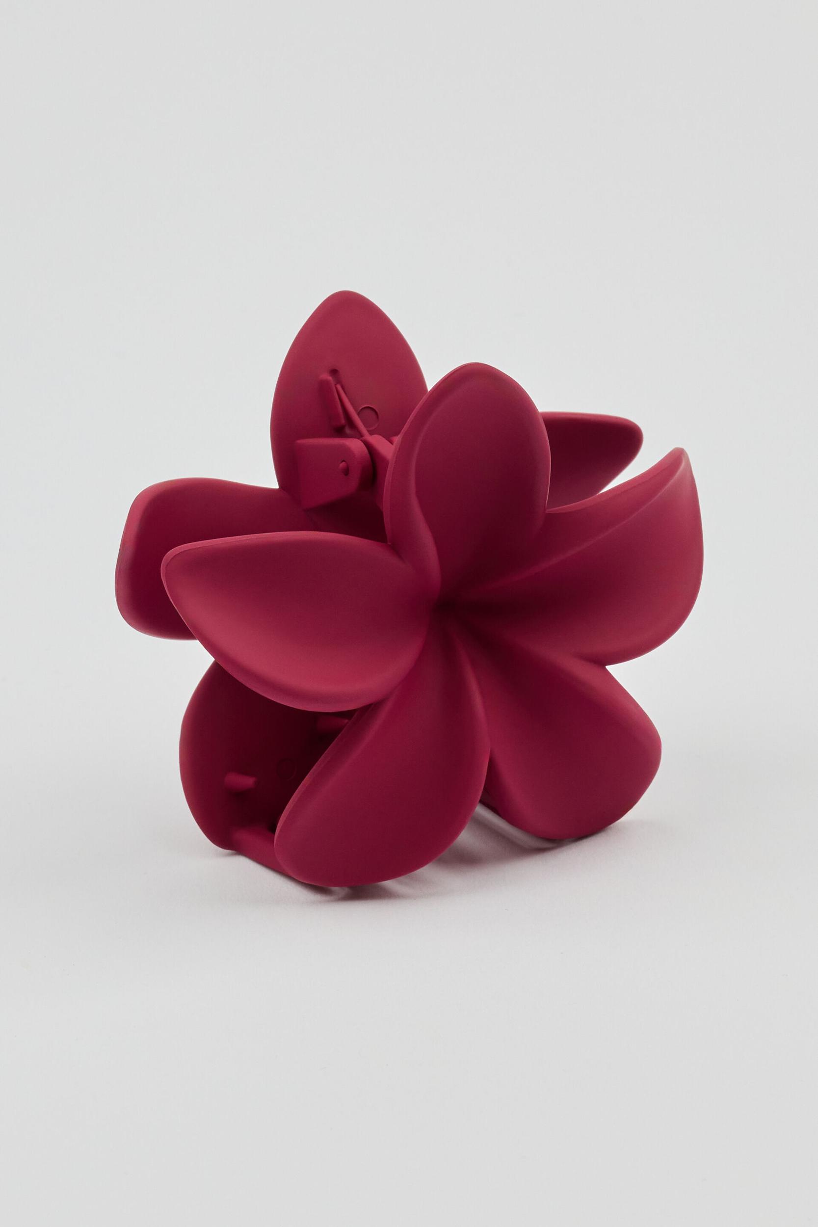 Matte Flower Hair Claw Product Image