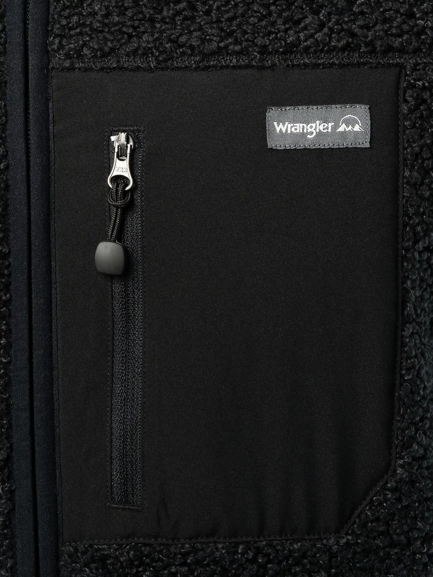 Men's Wrangler ATG™ Sherpa Utility Hiking Vest Caviar Product Image