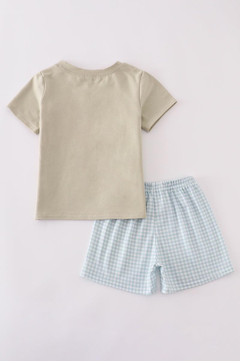 Camouflage print shorts Product Image