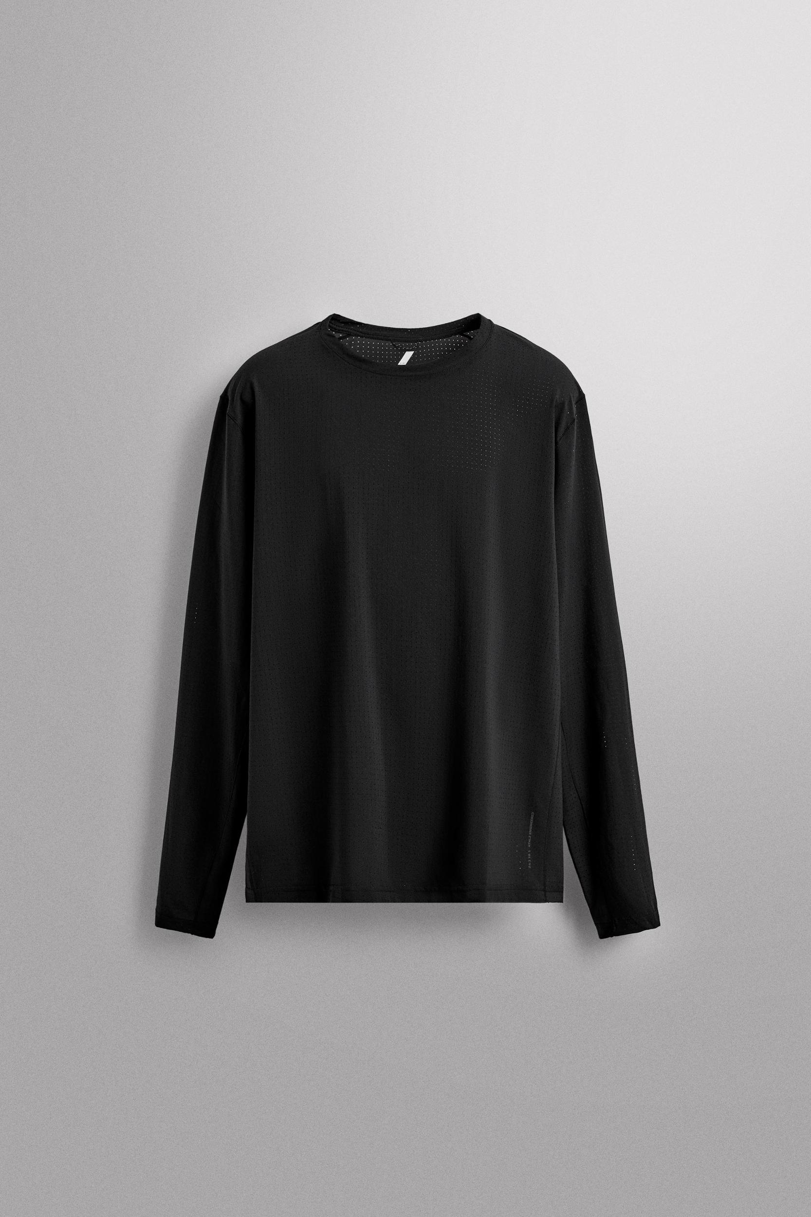 LONG SLEEVE PERFORATED T-SHIRT Product Image