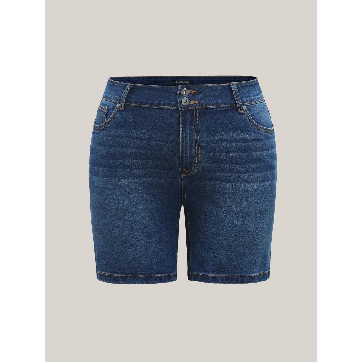 Plus Size Classic Straight-Leg Denim Shorts Women Midblue Medium stretch Casual Slanted pocket Leisure Denim Shorts BloomChic 22/3X Product Image