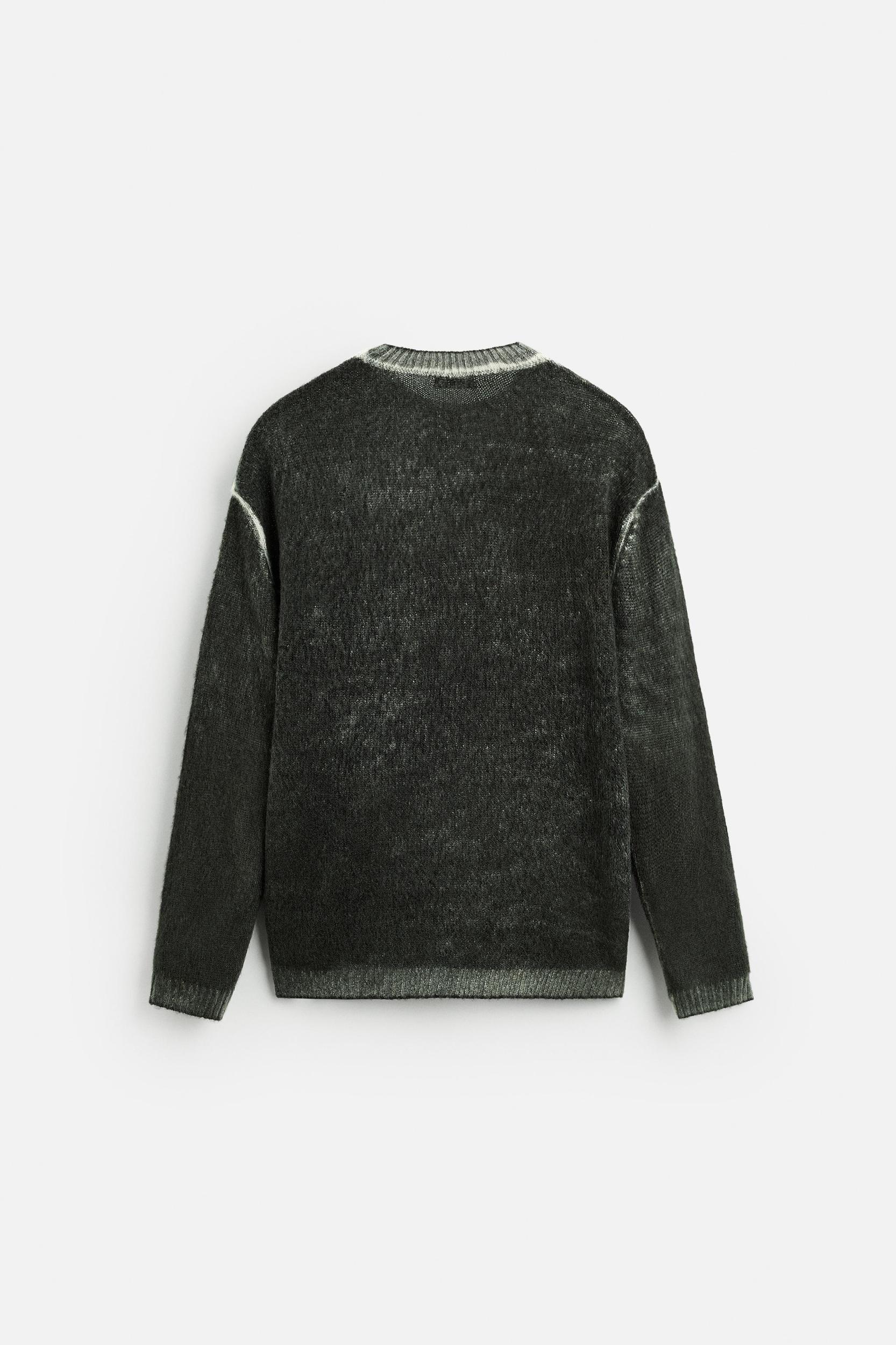 SPRAY PRINT SWEATER Product Image