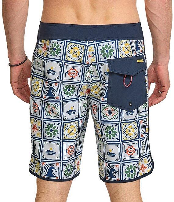 Quiksilver Surfsilk Pacifico Scallop 19#double; Outseam Board Shorts Product Image