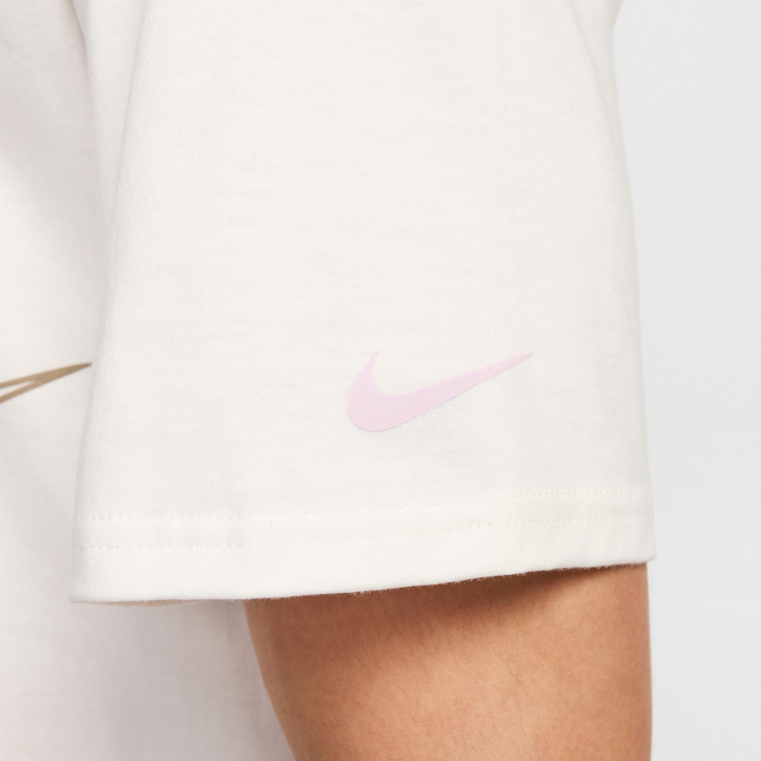 Mens Nike Sportswear Max90 T-Shirt | HJ0578-063 Product Image