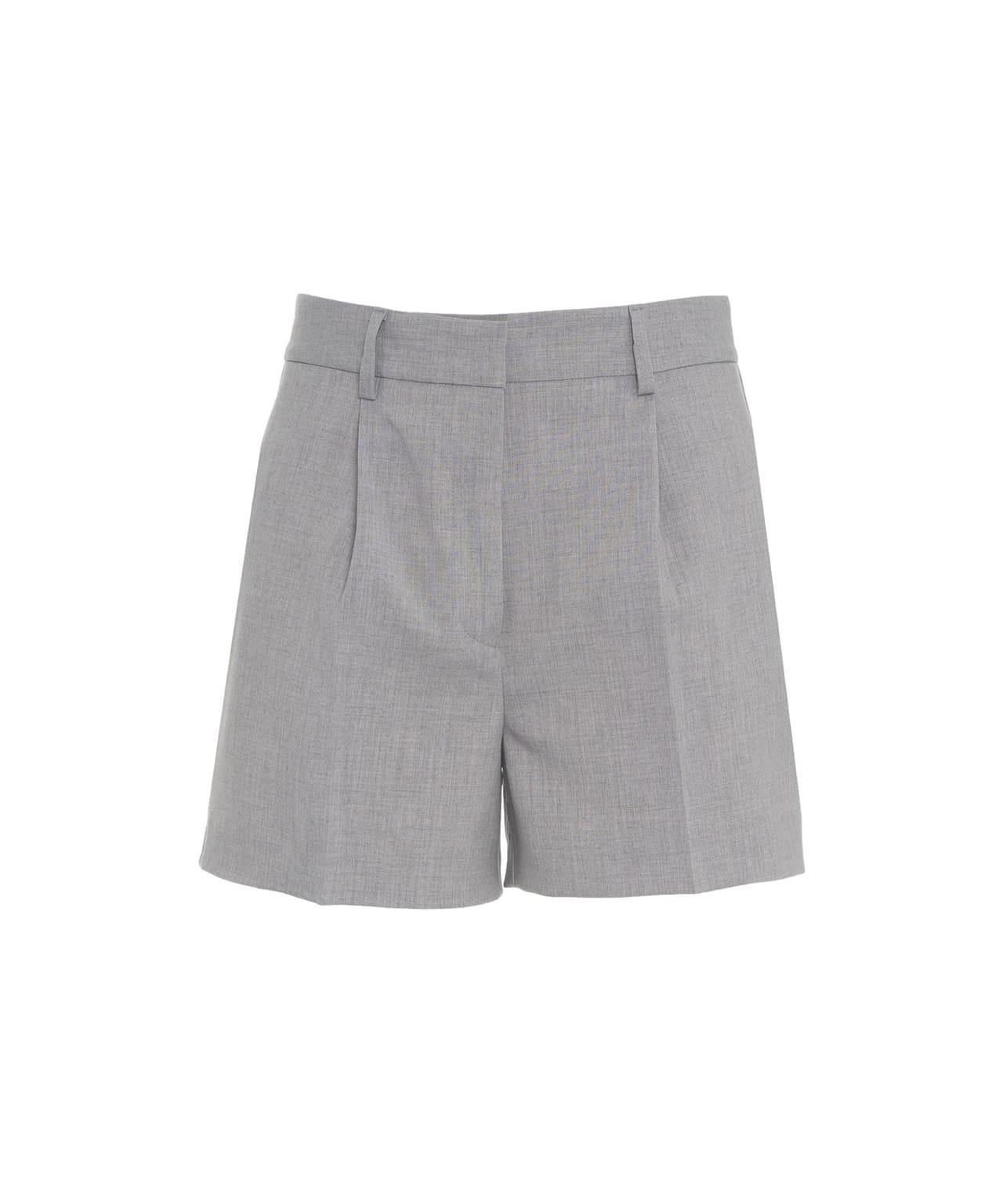 Shorts with pleat Product Image