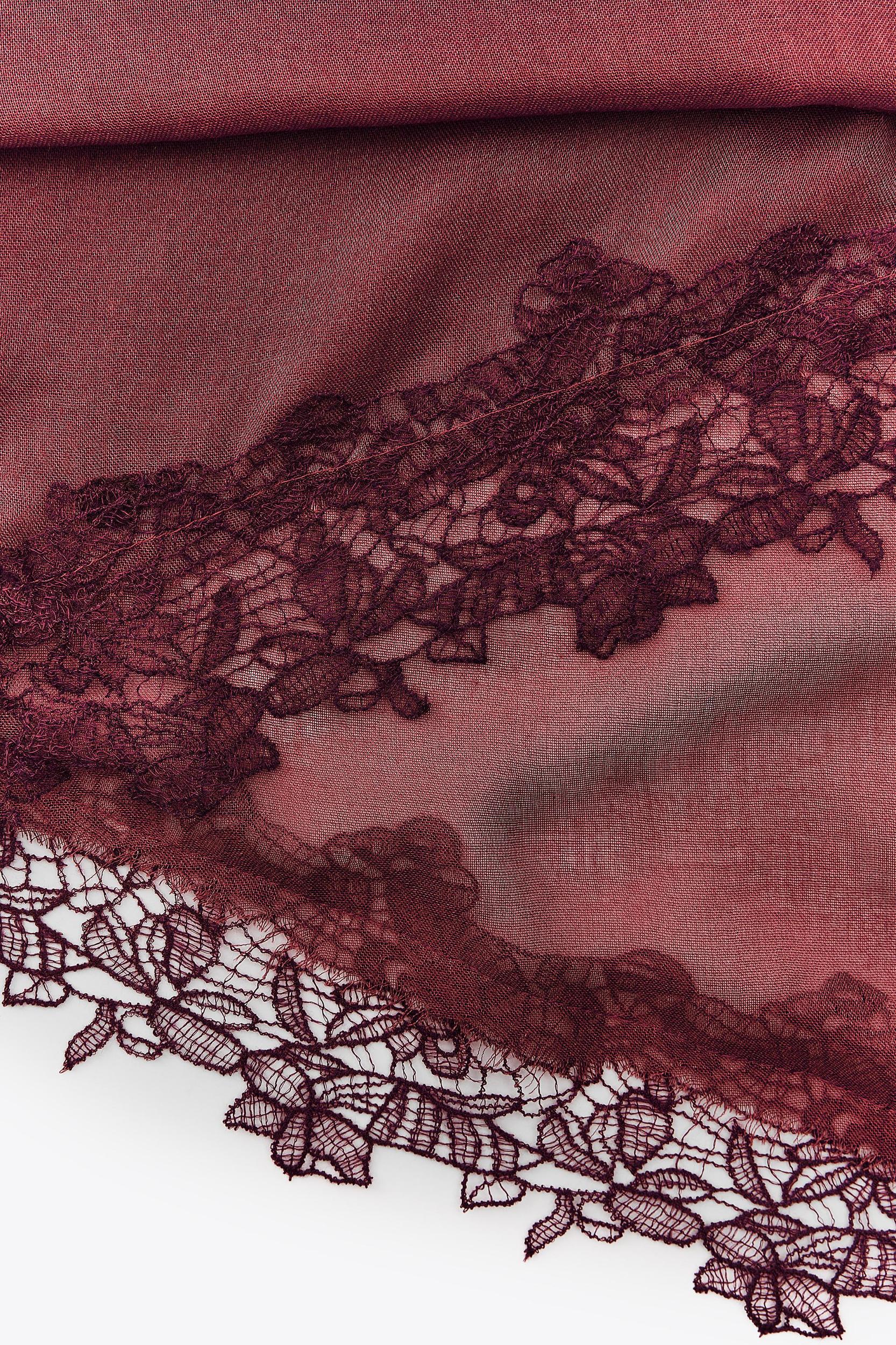 MODAL LACE SCARF Product Image
