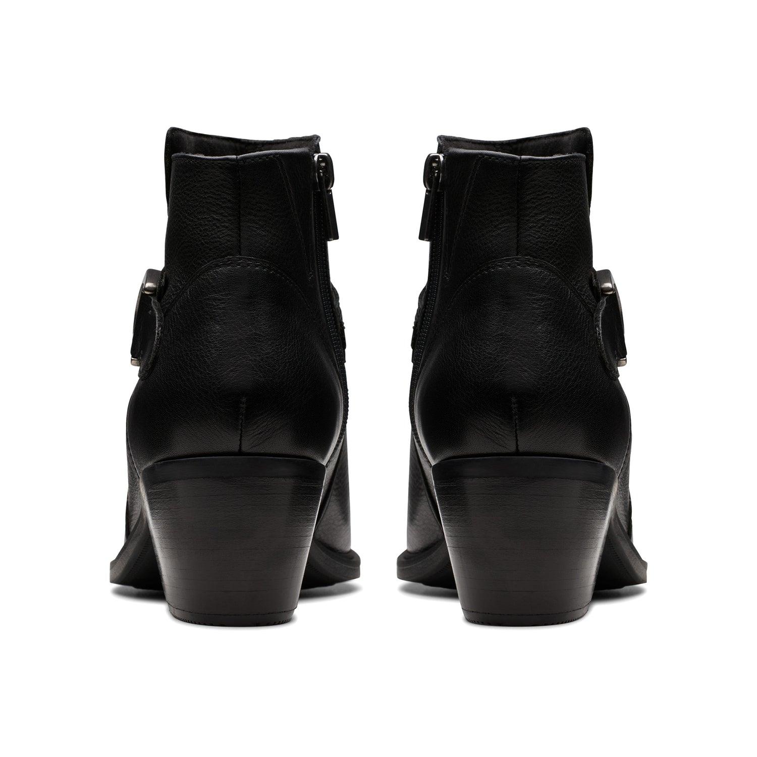 Neva Buckle Product Image