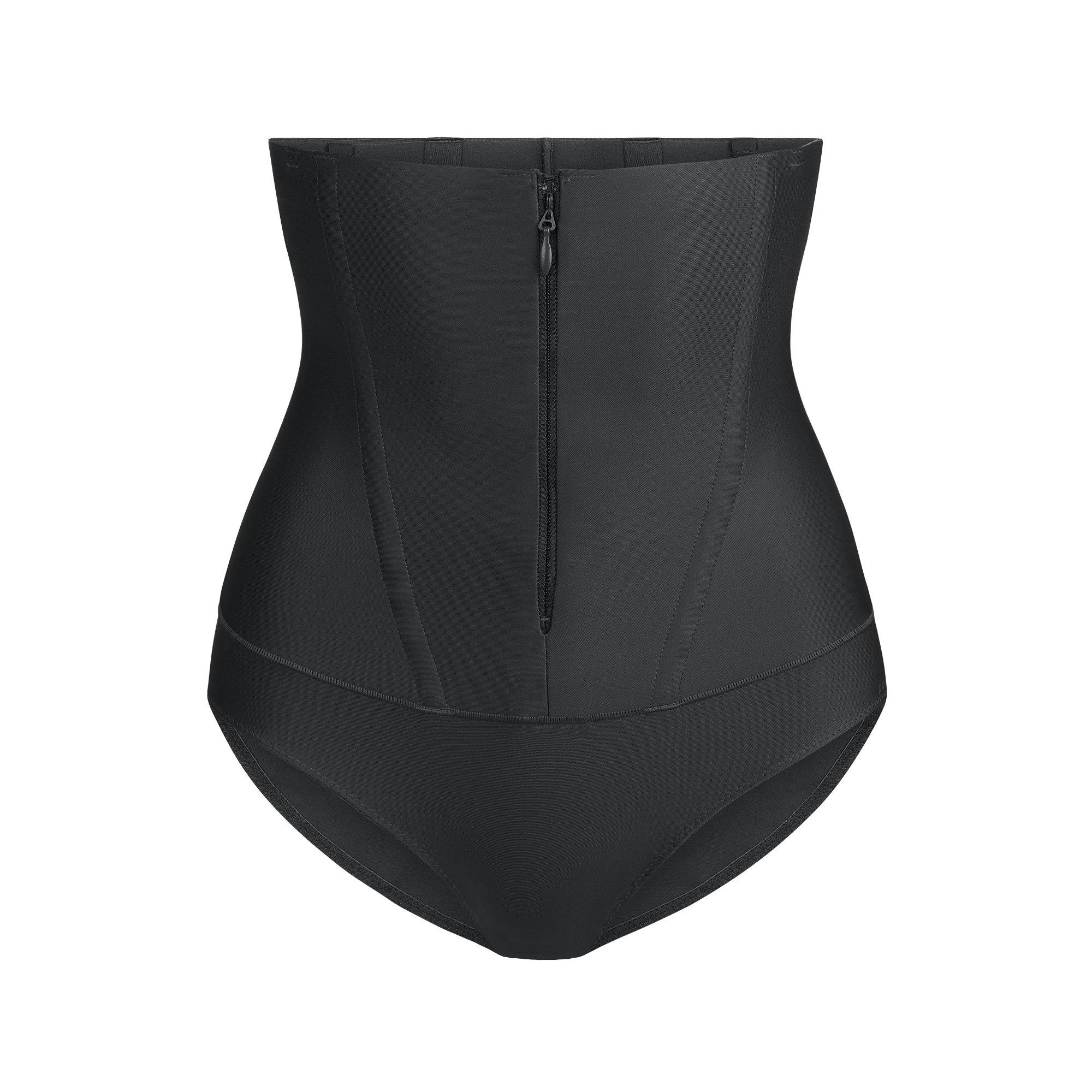 SKIMS BODY CORE SCULPT WAIST CINCHER BUTT LIFTING BRIEF | ONYX Product Image
