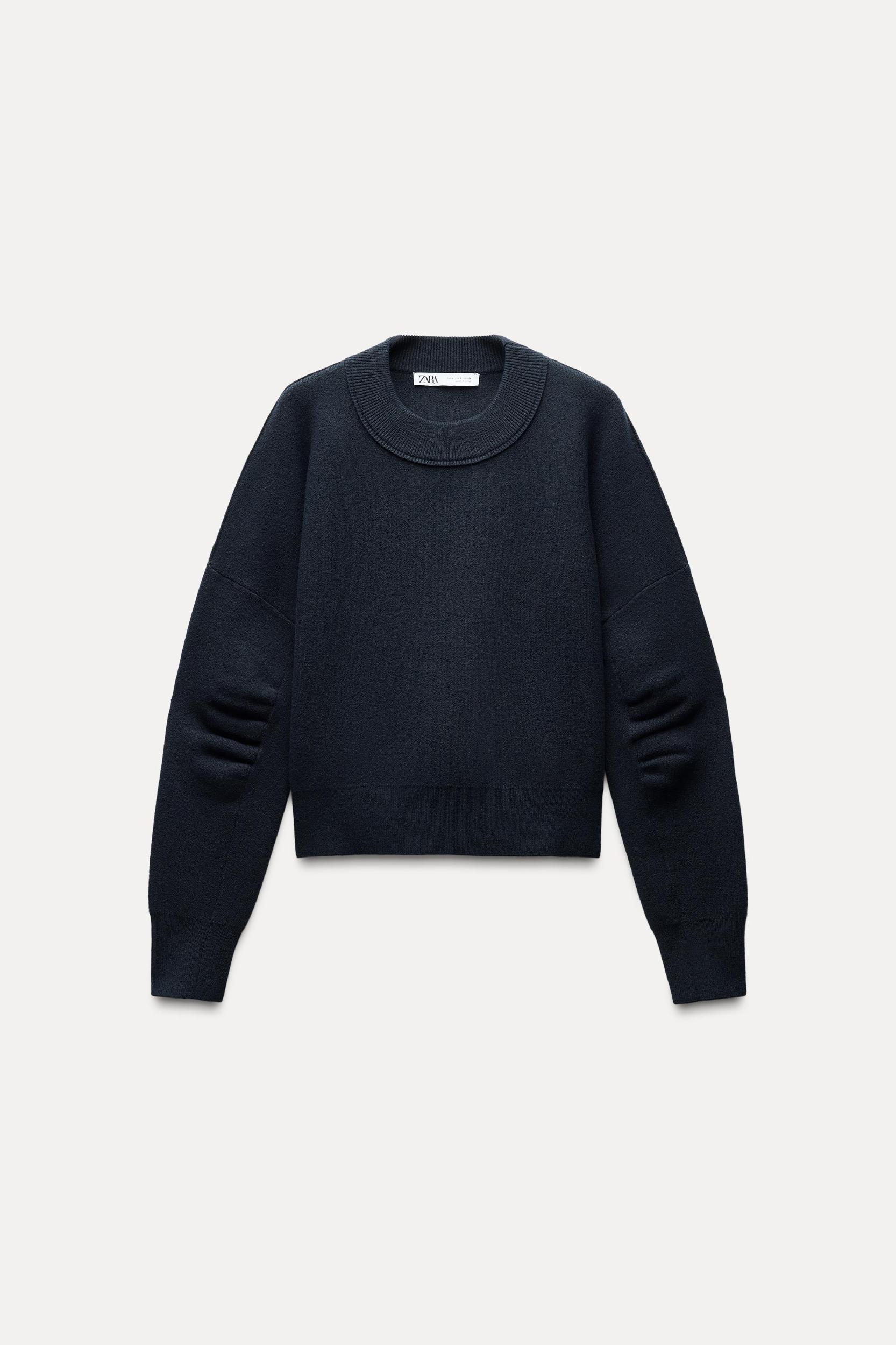 PLEATED SLEEVE SWEATSHIRT Product Image