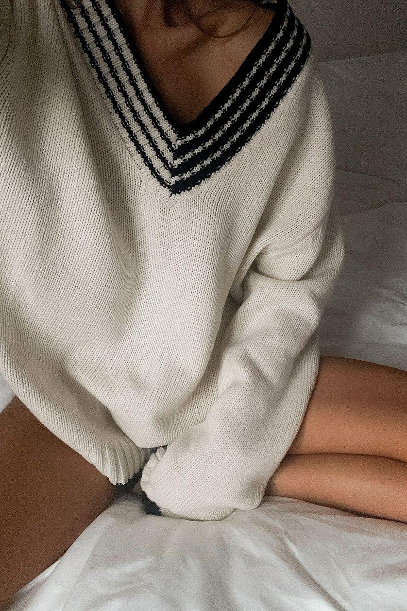 Oversized V-neck Contrast Detail Sweater Product Image