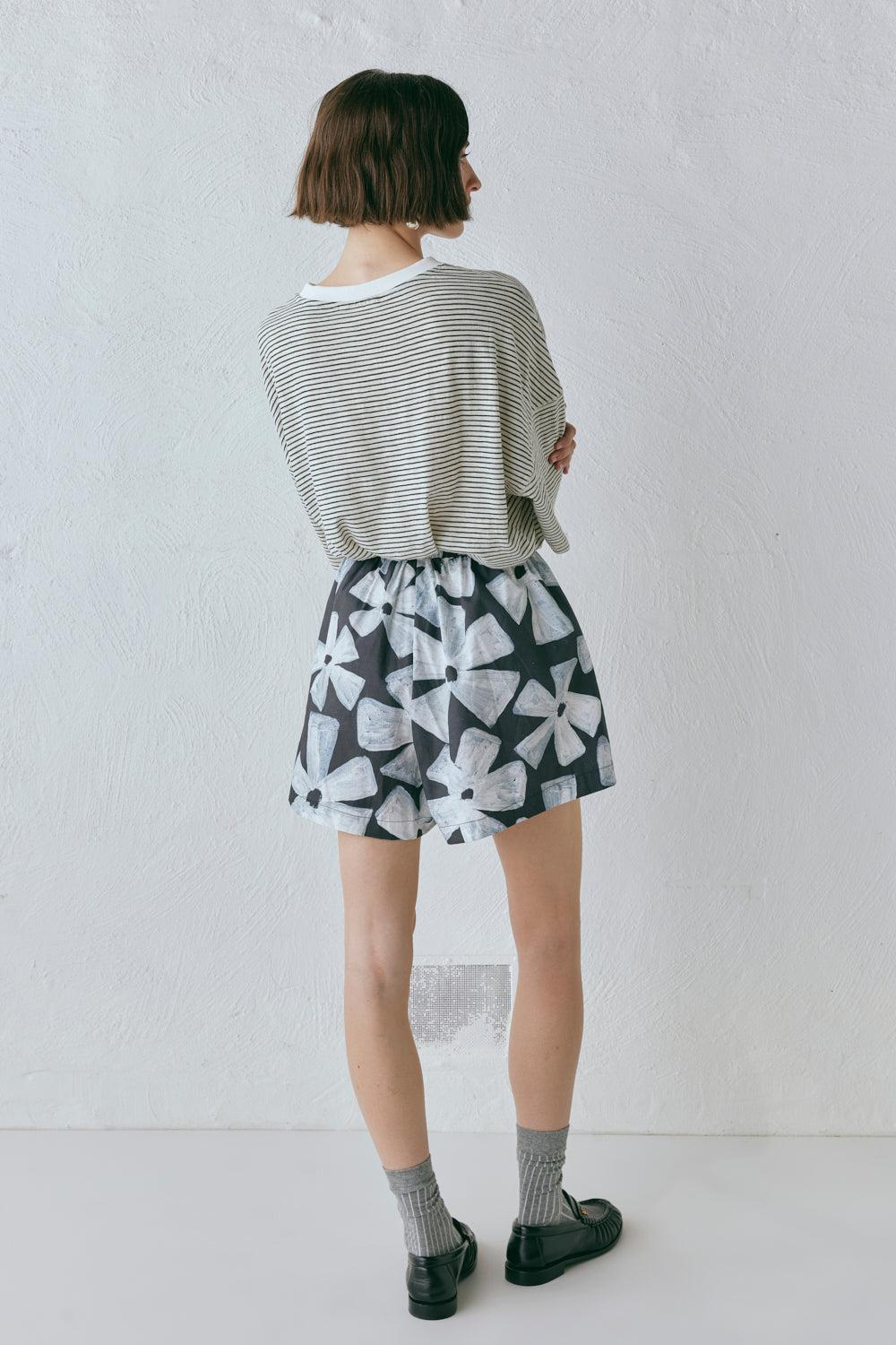 Annika Shorts Fiore Product Image