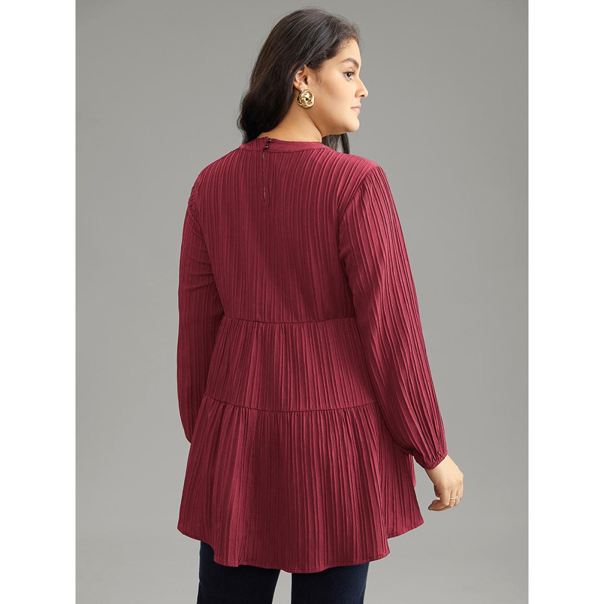 Plus Size Scarlet Keyhole Textured Lantern Sleeve Layered Hem Blouse Women Casual Long Sleeve Keyhole Cut-Out Dailywear Blouses BloomChic 28/5X Product Image
