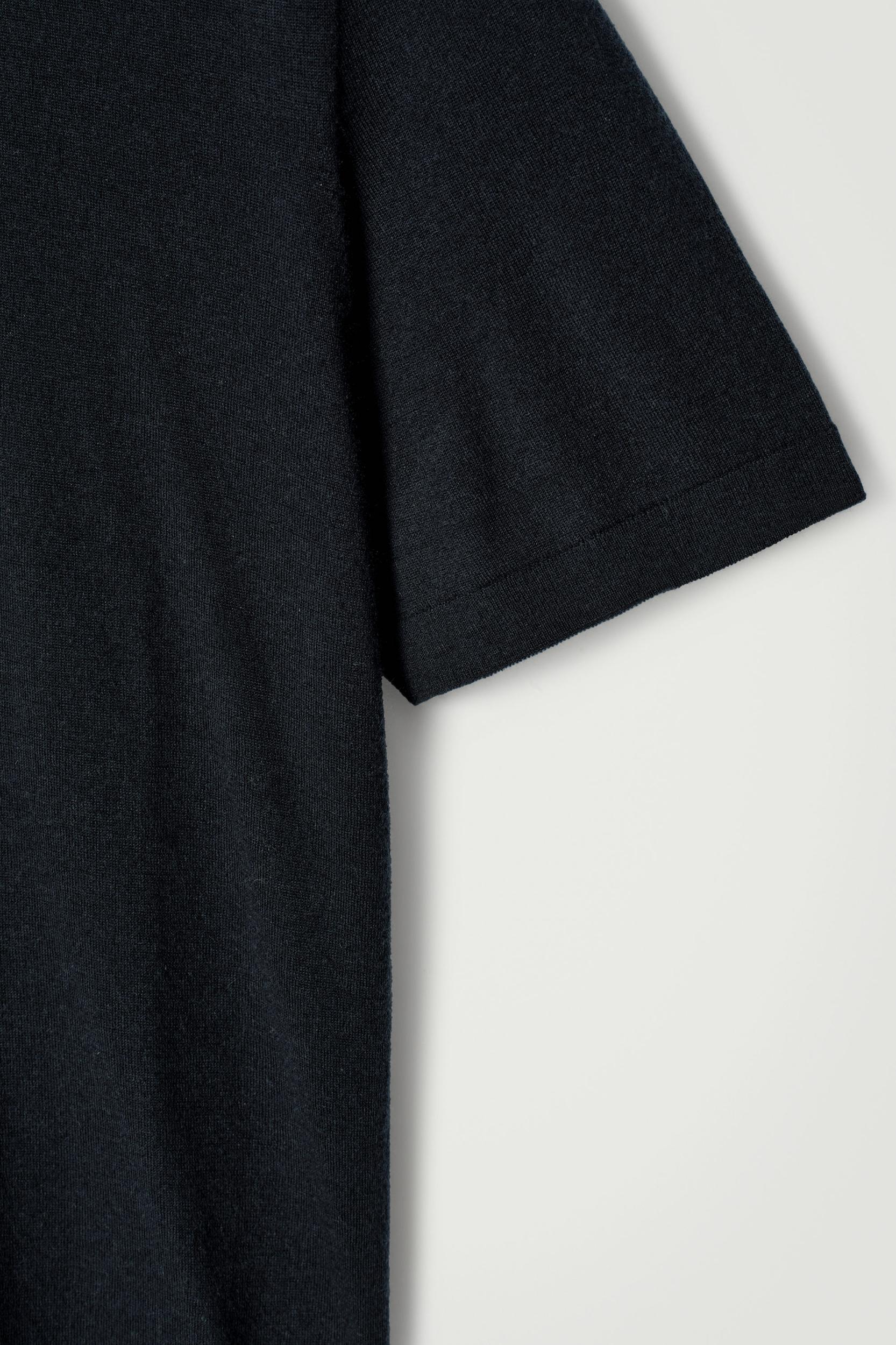 OPEN-COLLAR CASHMERE POLO SHIRT Product Image