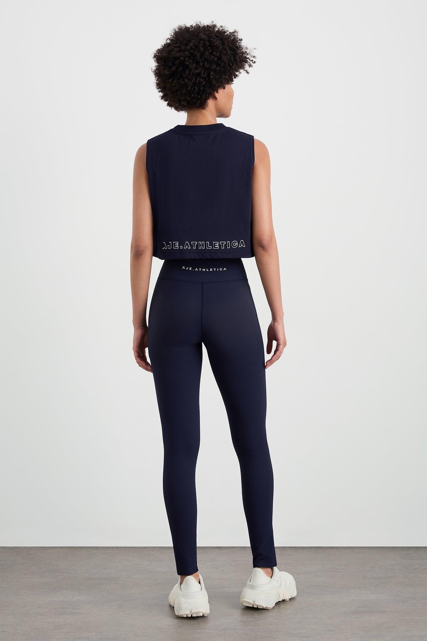 Cropped Tank 106 Product Image