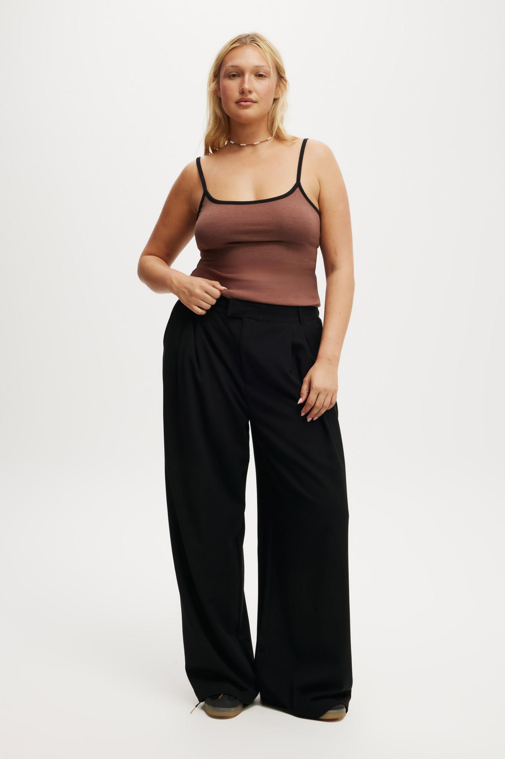 Izzy Pleated Suiting Pant Product Image
