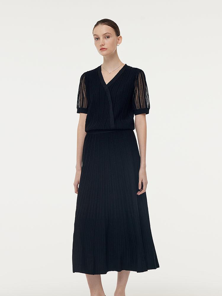 Slanted Placket Knit Top And A-Line Pleated Skirt Two-Piece Set Product Image