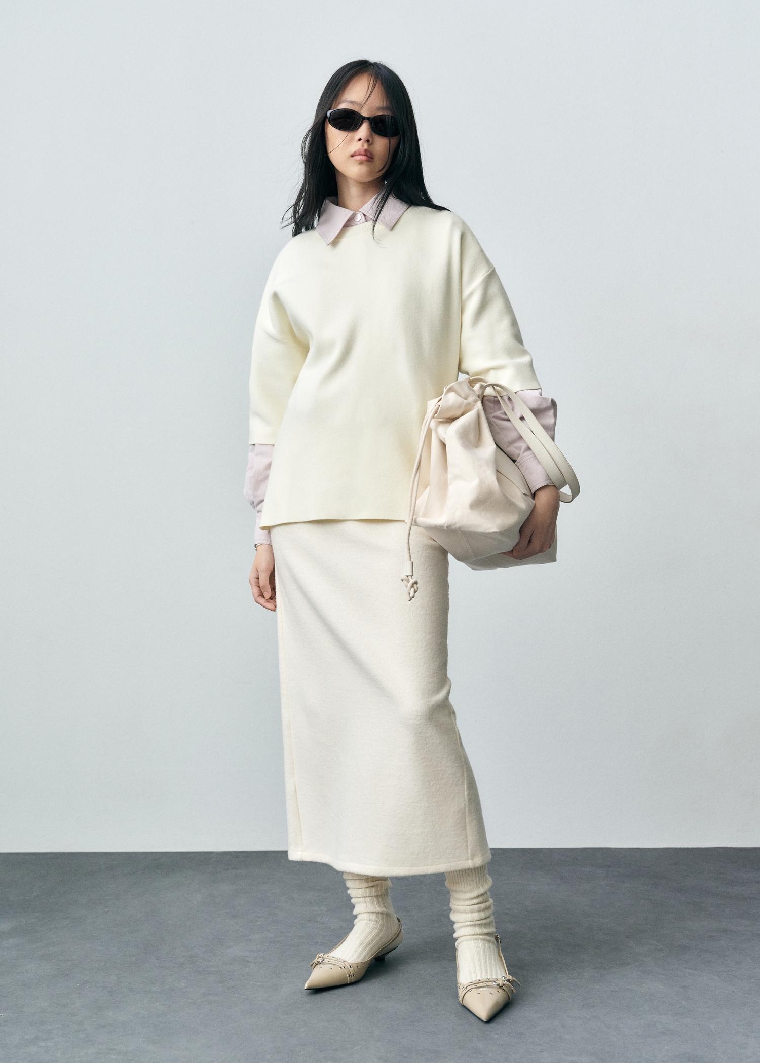 Short-sleeved fine-knit sweater - Women | MANGO USA Product Image