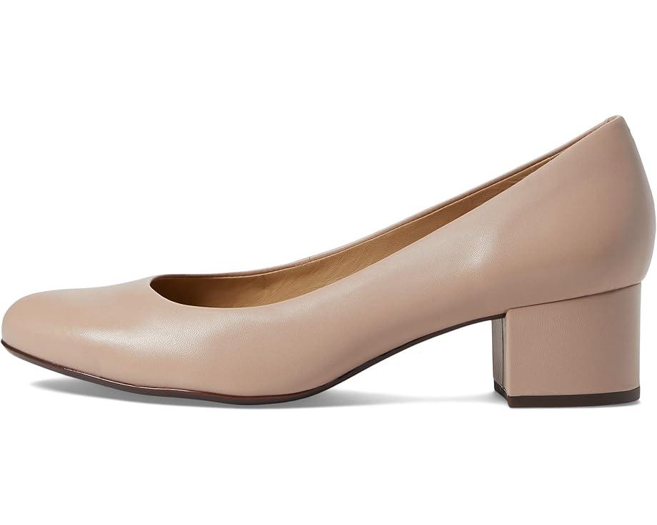 Women's Marc Joseph New York Broad Street Pump Product Image
