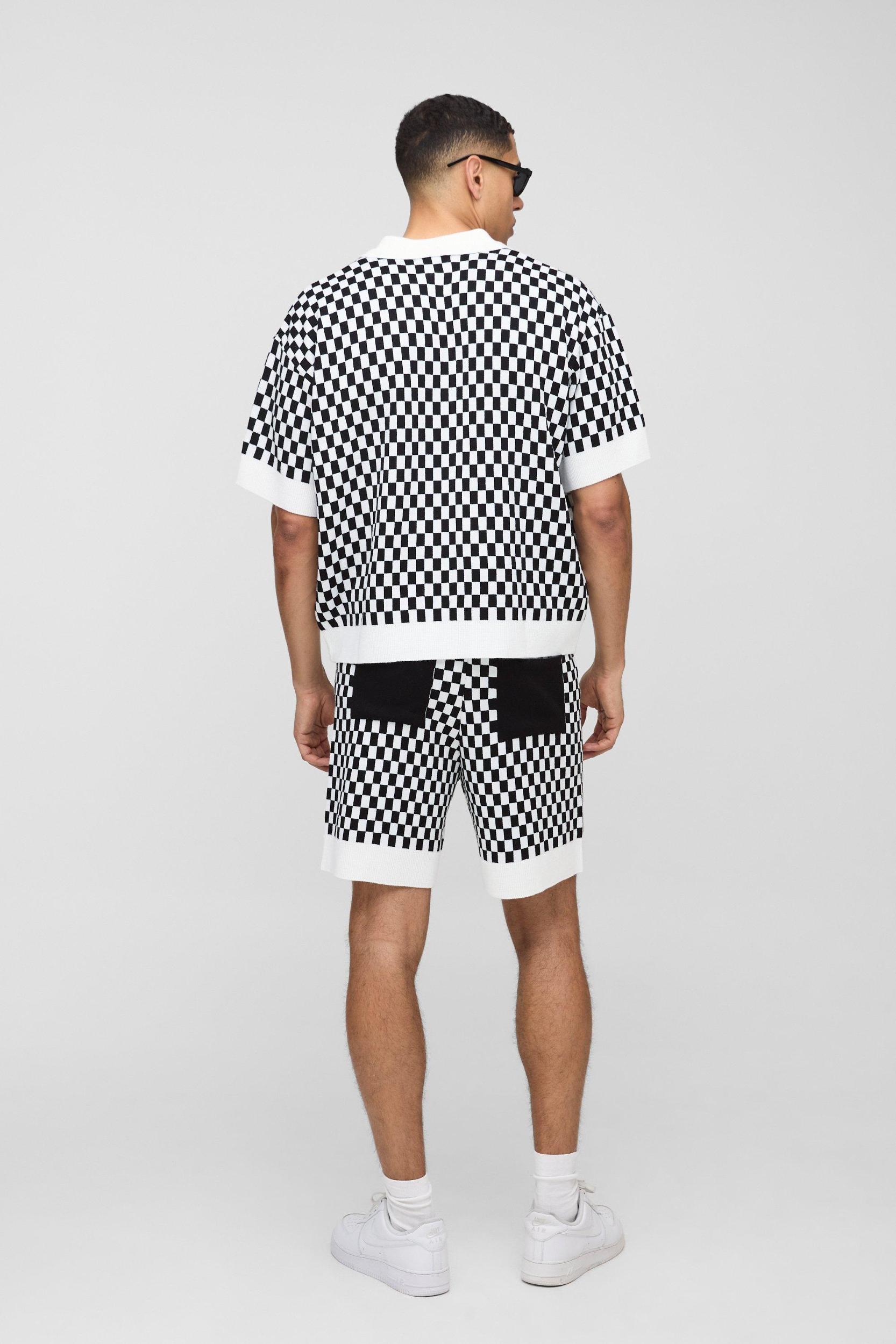 Relaxed Jacquard Plaid Knitted Short | boohooMAN USA Product Image