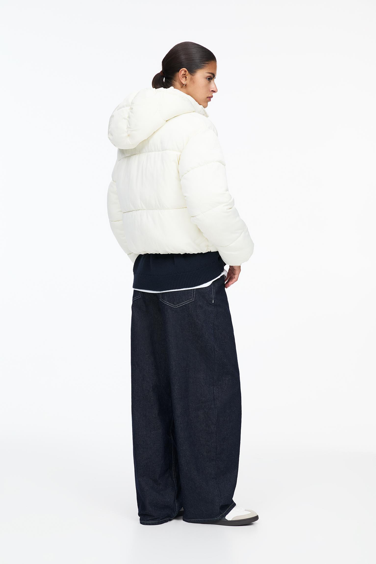 Puffer jacket with hood Product Image