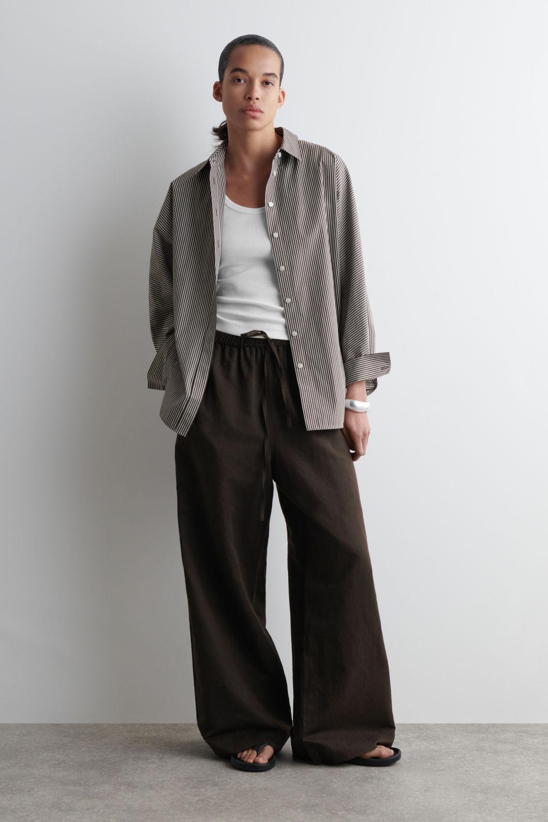 RIBBED SCOOP-NECK TANK TOP Product Image