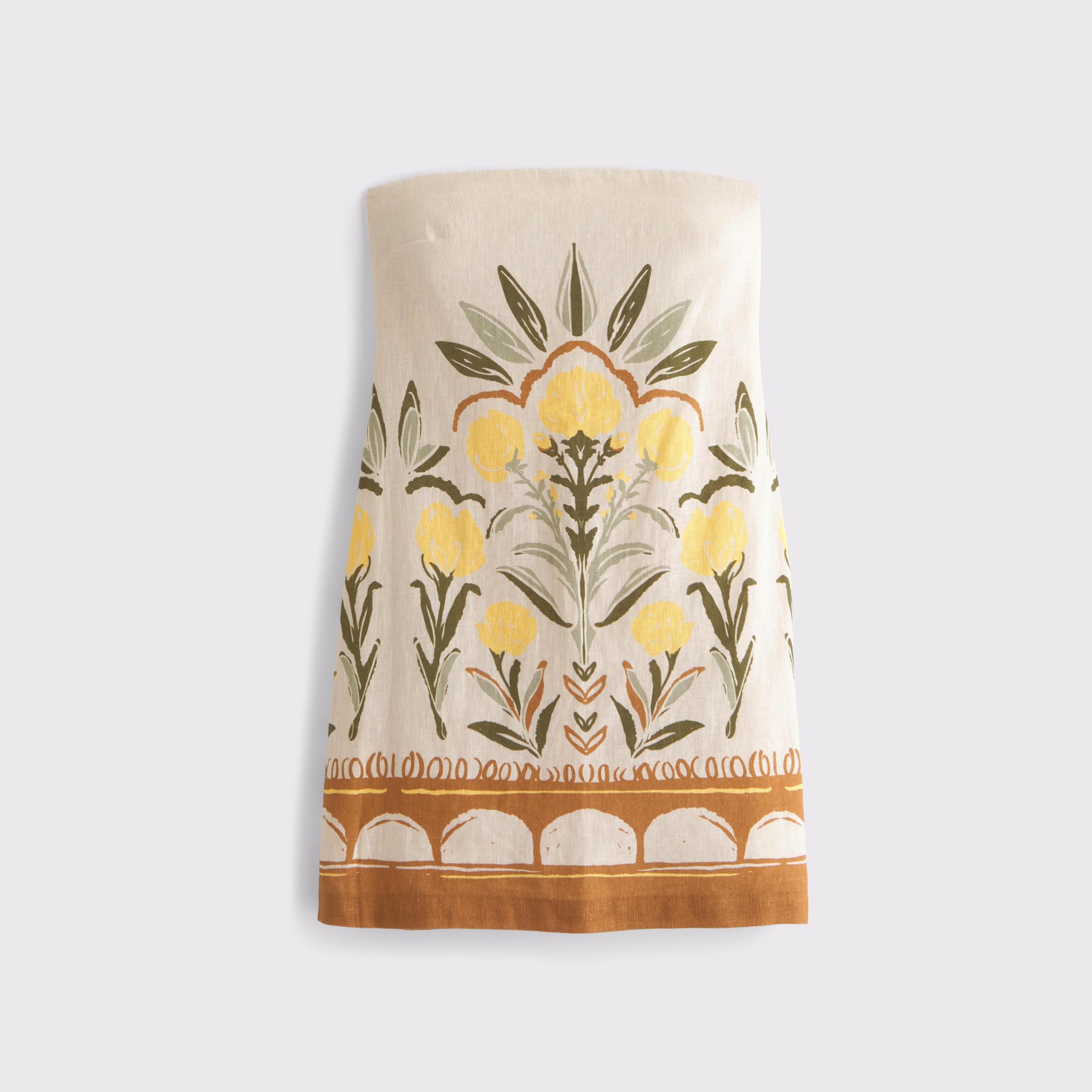 The A&F Scarlett Strapless Linen-Blend Skort Product Image