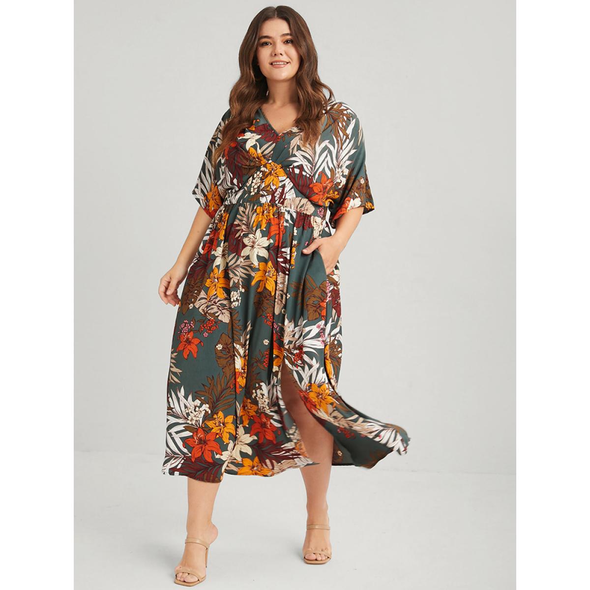 Plus Size Floral V Neck Split Pleated Pocket Maxi Dress DarkGreen Women Dating Pocket V-neck Short sleeve Curvy Long Dress BloomChic 28/5X Product Image
