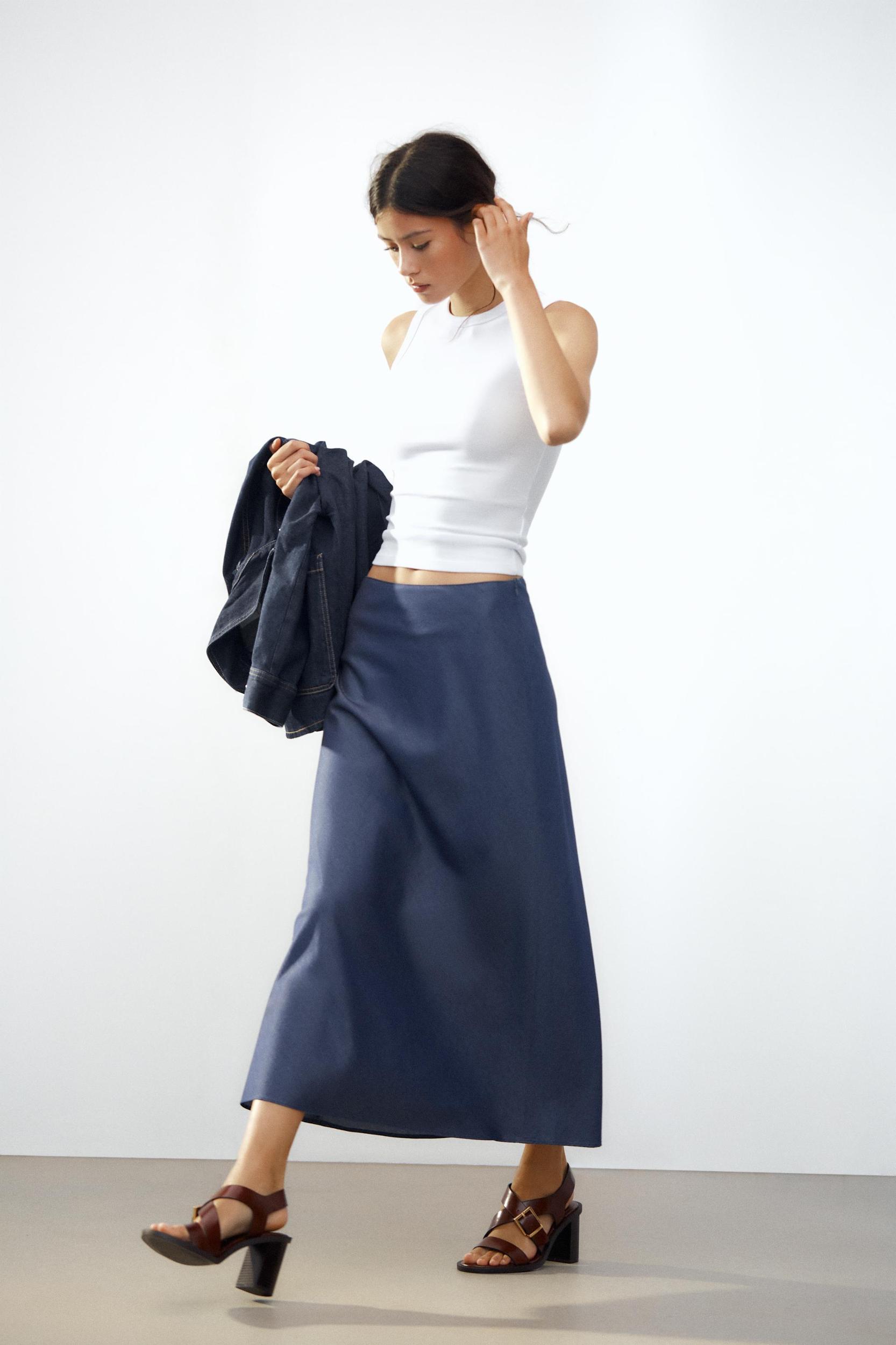 FLOWY MIDI SKIRT Product Image