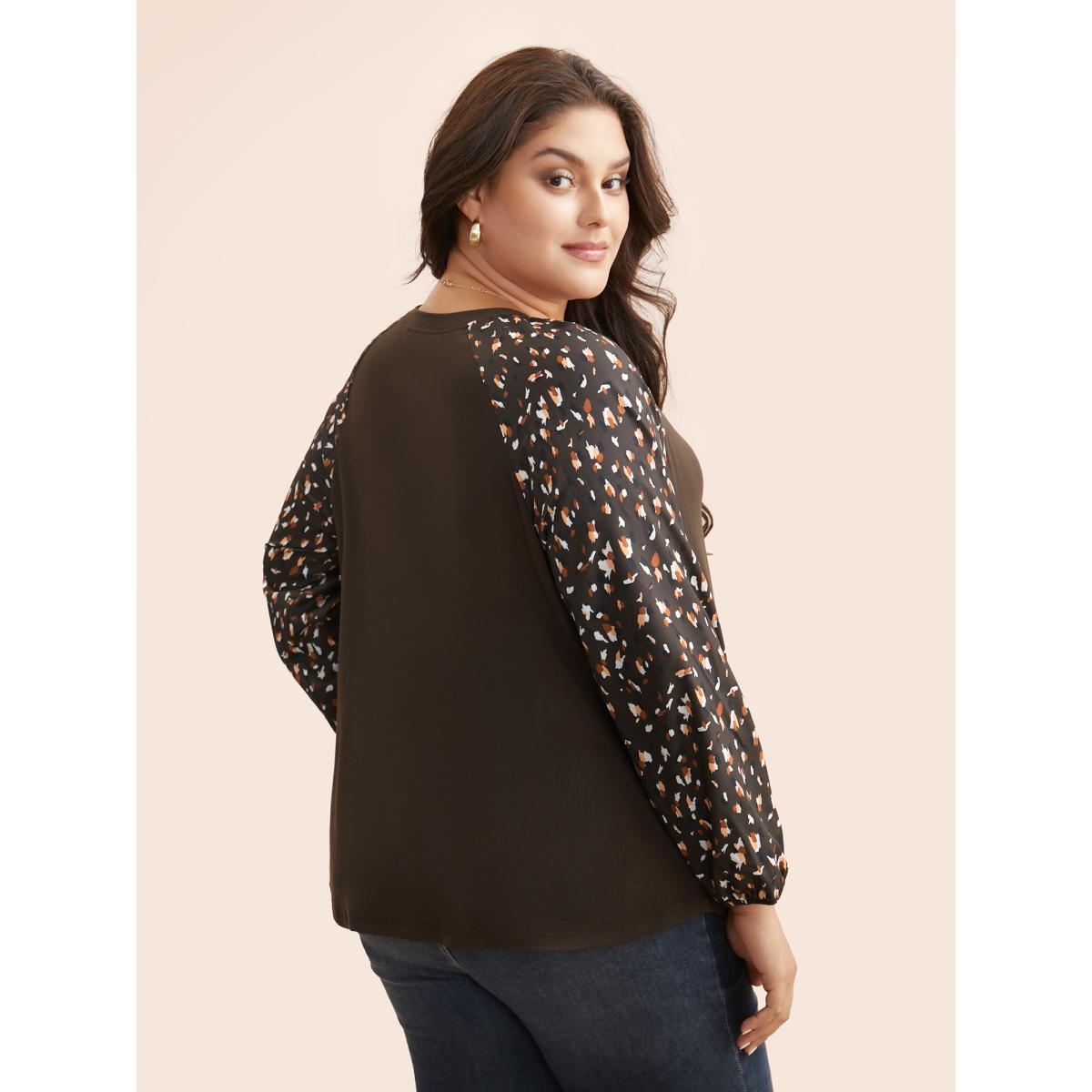 Plus Size Allover Print Patchwork Raglan Sleeve T-shirt DarkBrown Women Casual Contrast Round Neck Everyday T-shirts BloomChic 22-24/3X Product Image