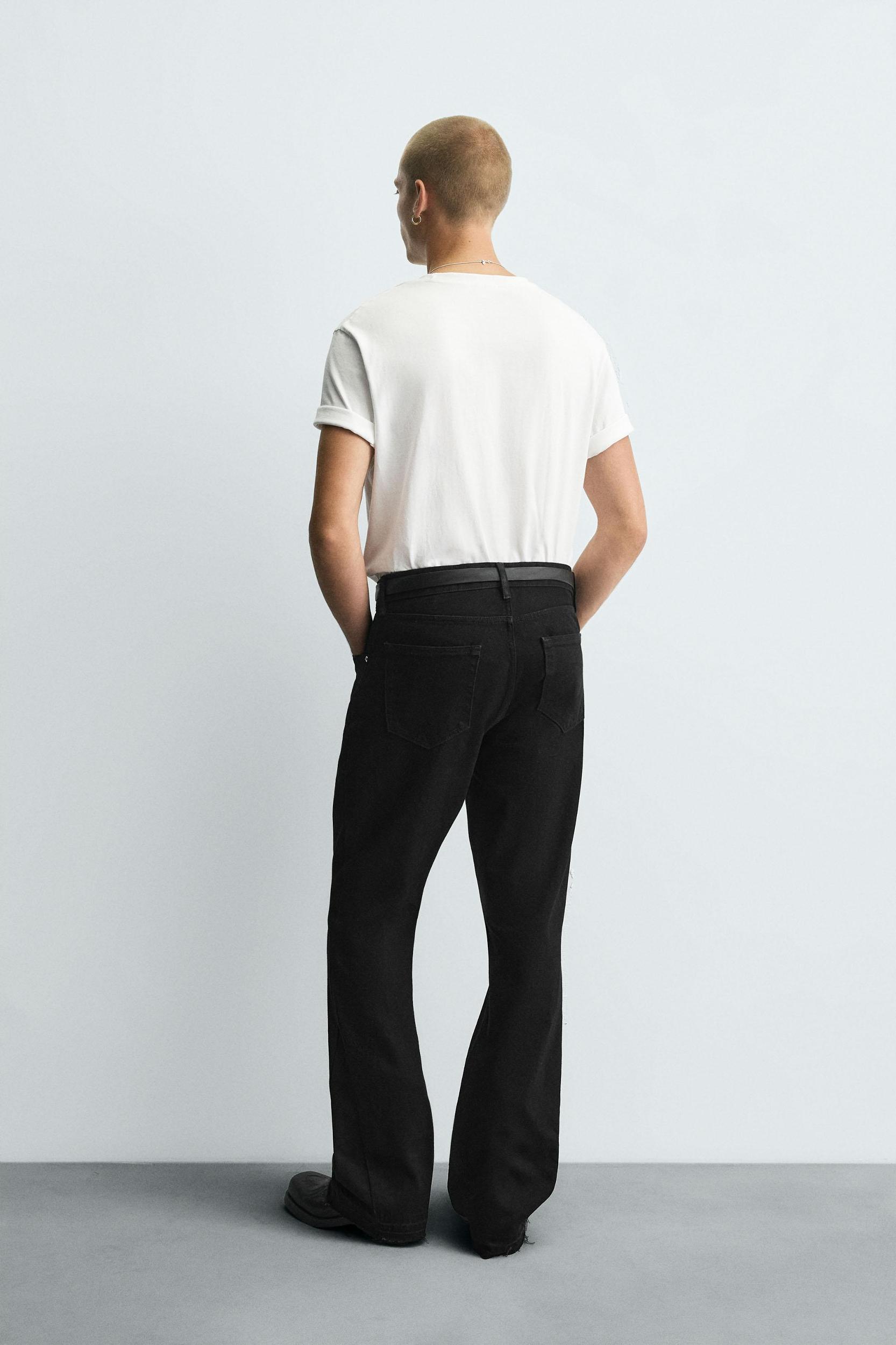 FLARE FIT JEANS Product Image