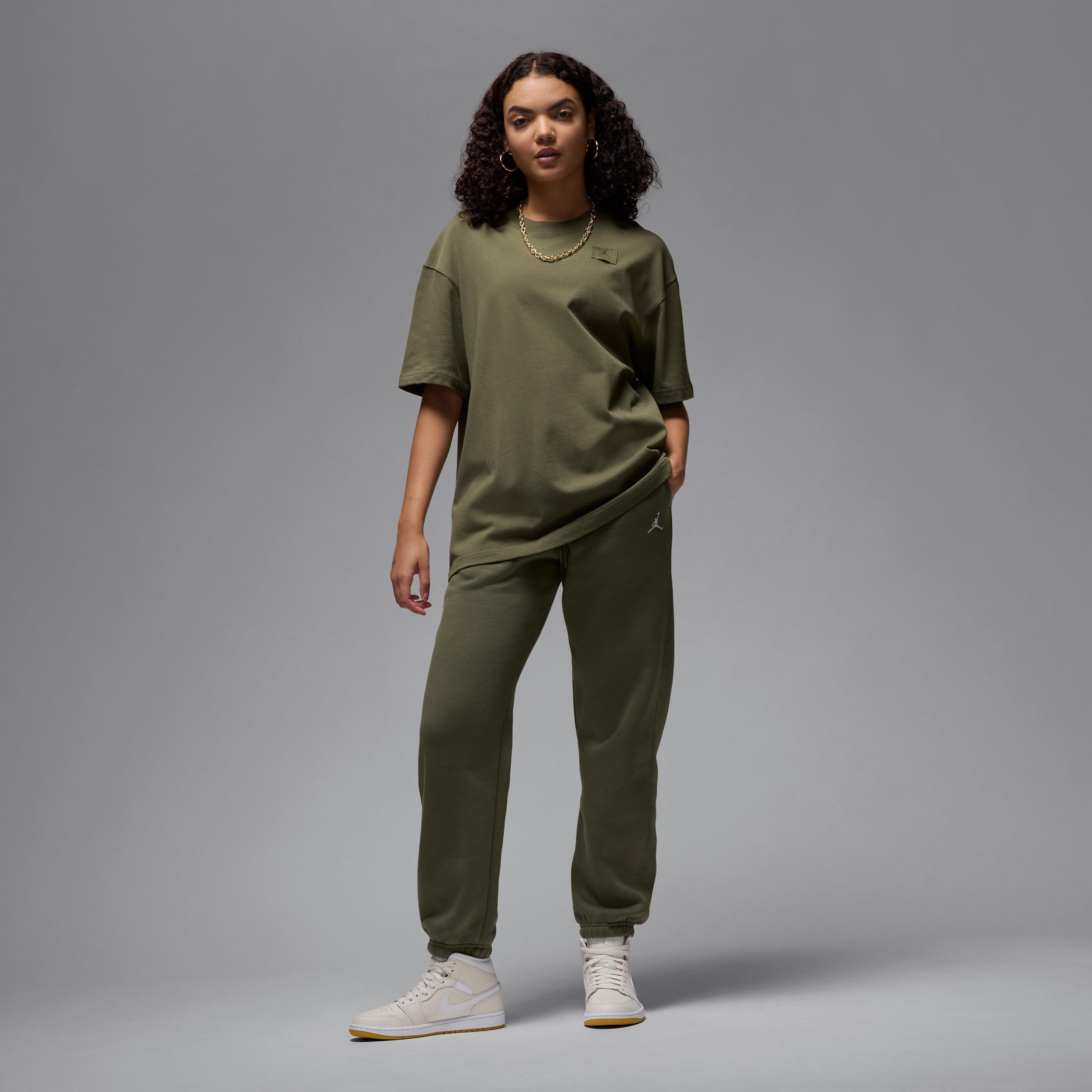 Women's Jordan Flight Essentials Oversized T-Shirt Product Image