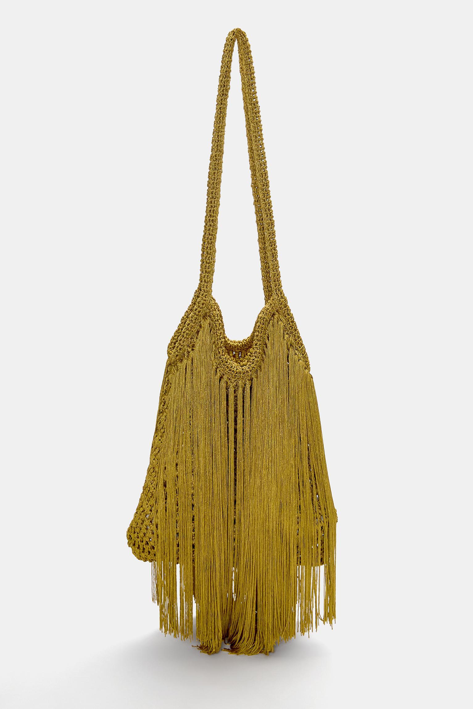 Crochet shoulder bag with fringing Product Image