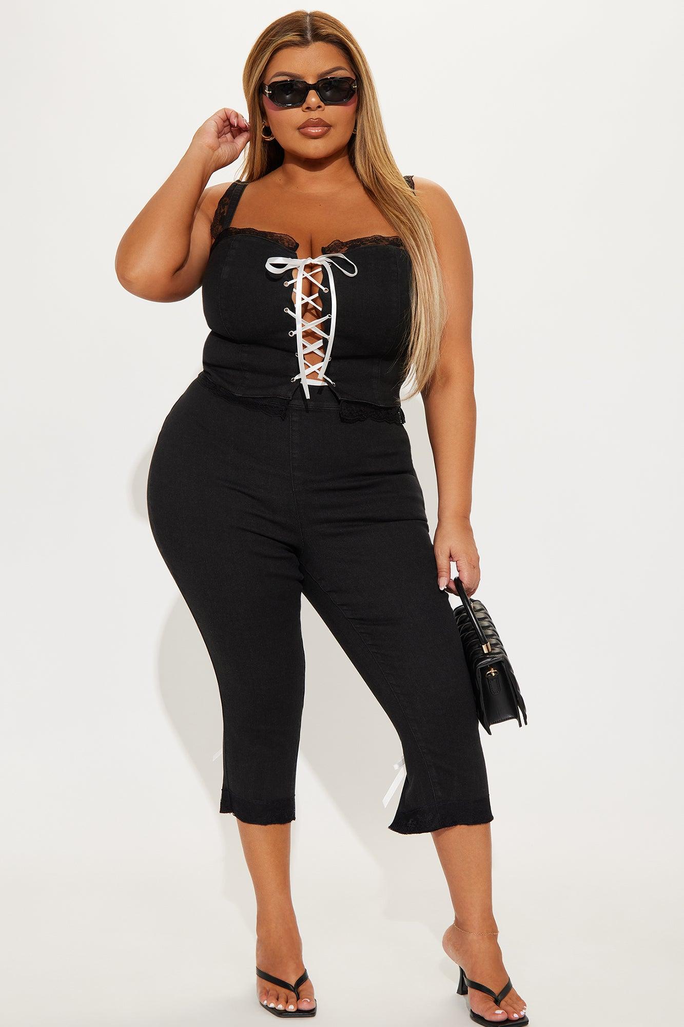 Callie Capri Set - Black Product Image