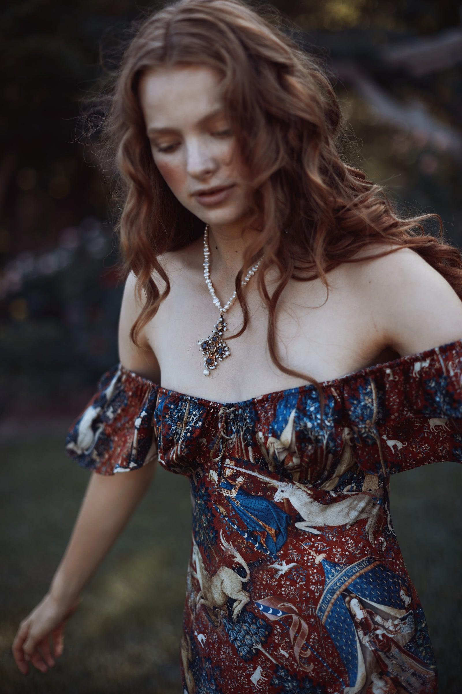 The Lady and the Unicorn Lark Slip Product Image