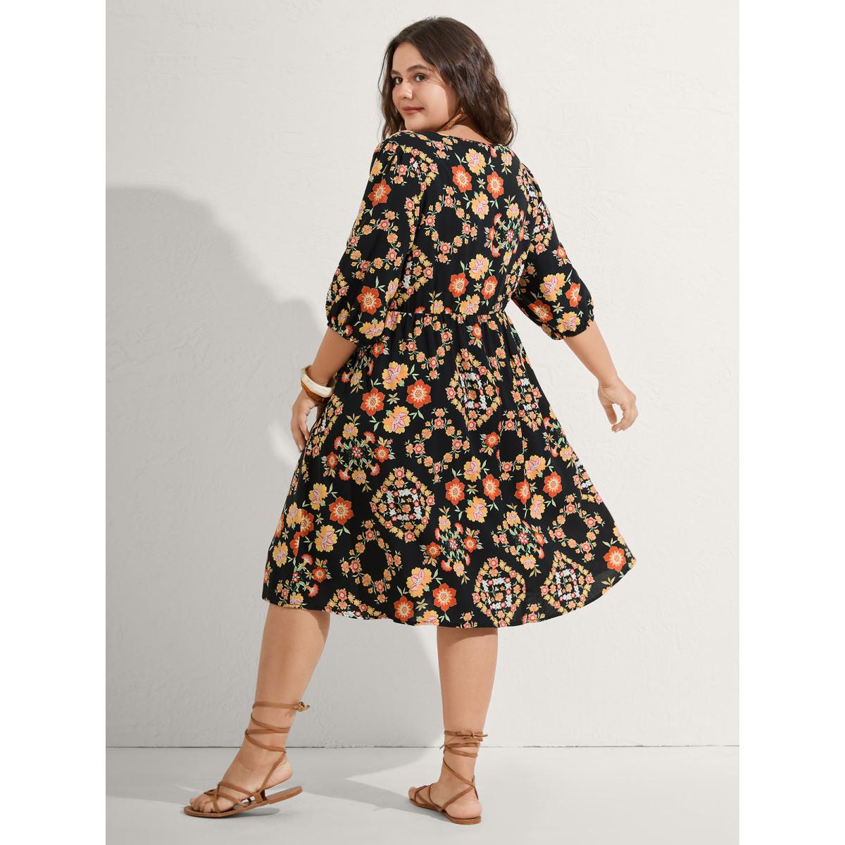Plus Size Boho Print Waist Stretchy Midi Dress BlackFlower Women Boho Notched collar Half Sleeve Curvy BloomChic 28/5X Product Image