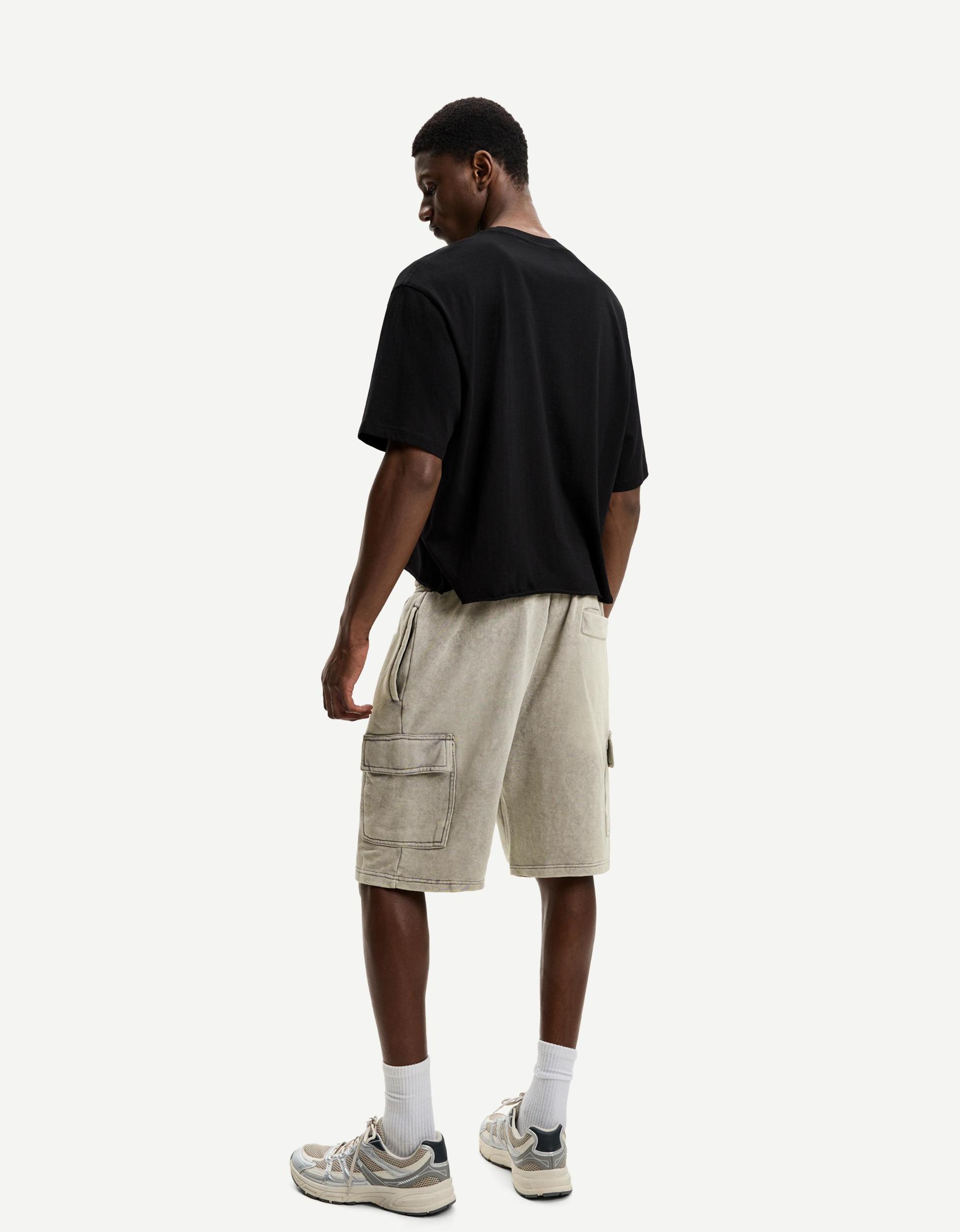 Plush cargo Bermuda shorts Product Image