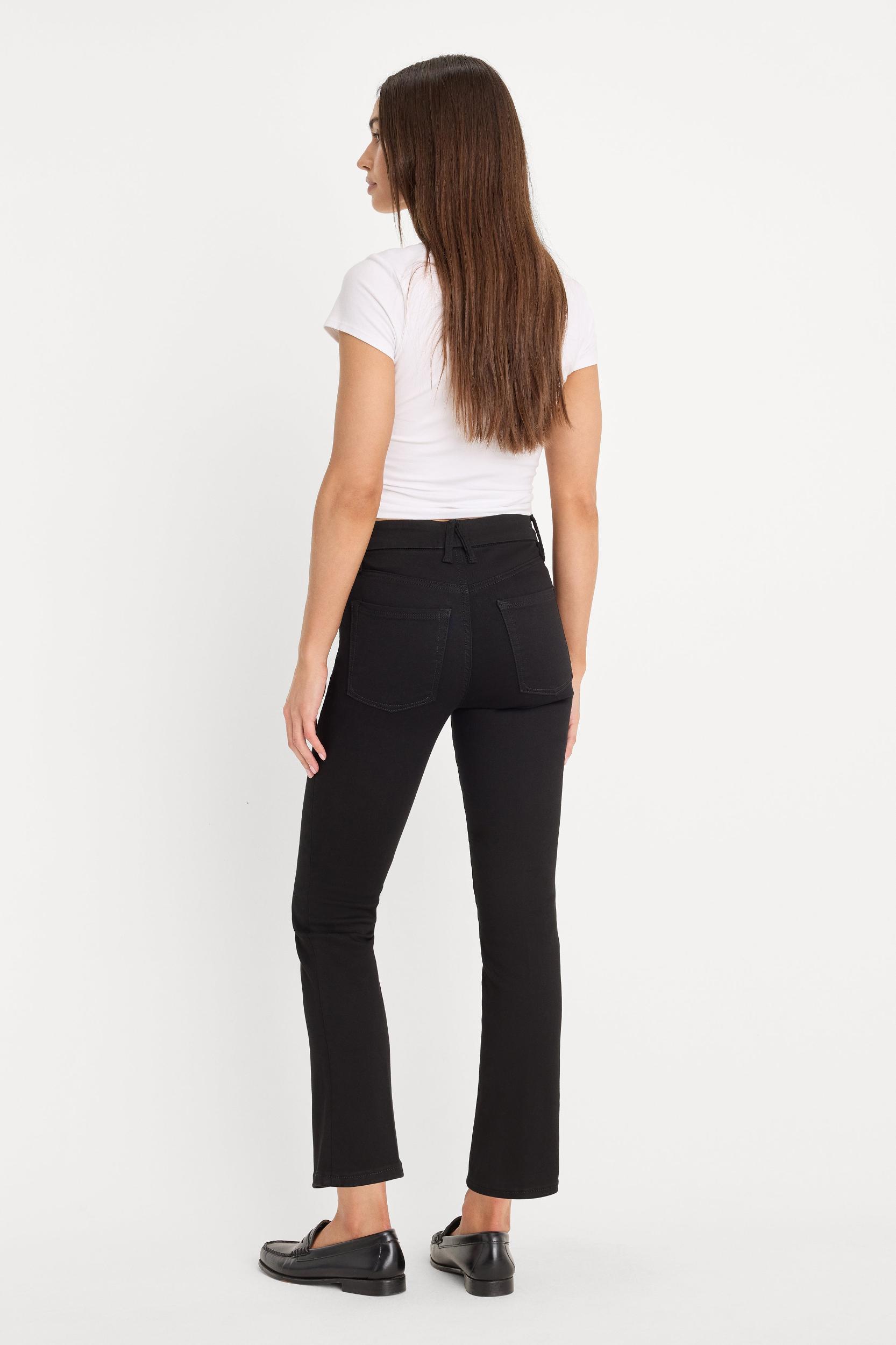 NEVER FADES GOOD LEGS STRAIGHT JEANS | BLACK001 Product Image