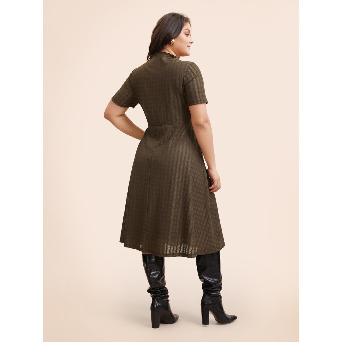 Plus Size Plain Textured Mock Neck Midi Dress DarkBrown Women Resort Texture Mock Neck Short sleeve Curvy BloomChic 28/5X Product Image