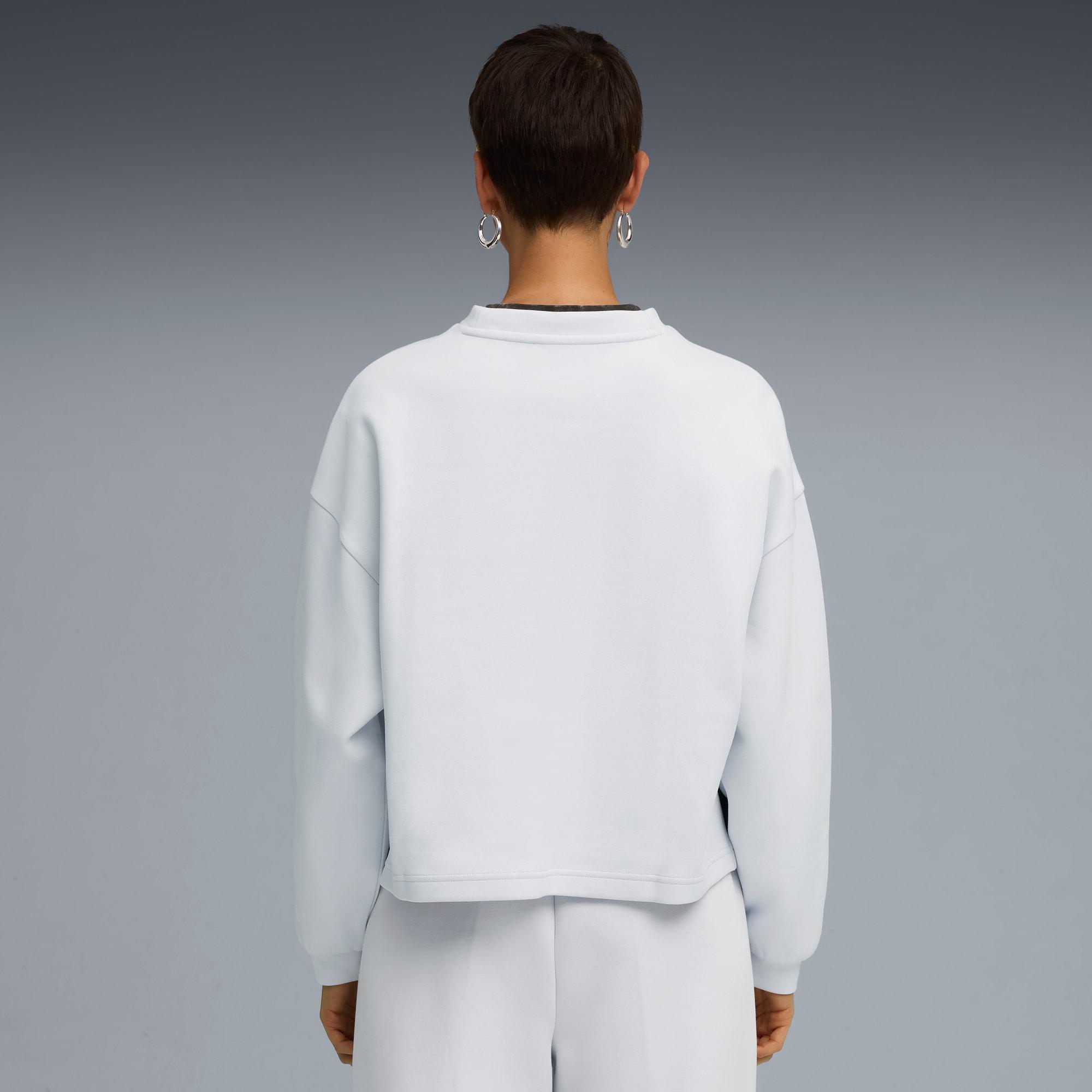 PUMA Wardrobe Essentials Women's Oversized Crew Neck Sweatshirt Product Image