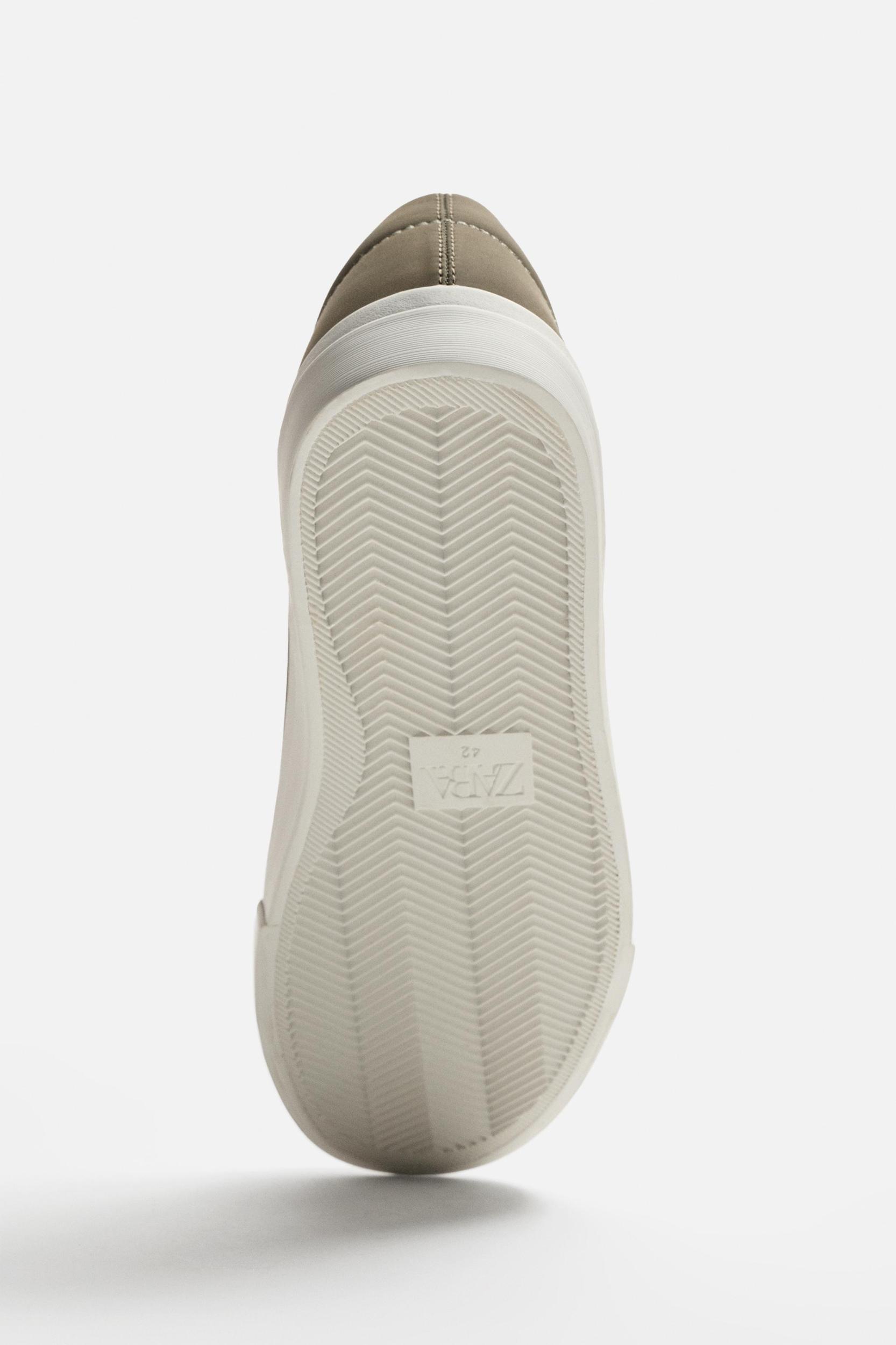 BASIC SNEAKER Product Image