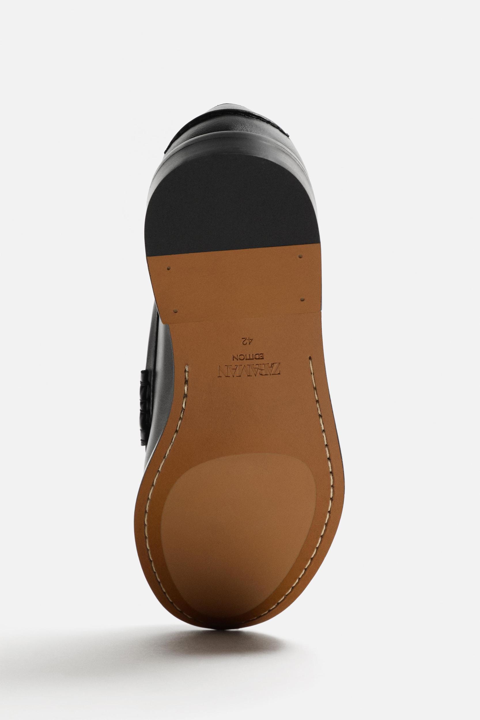 METAL TRIM LEATHER LOAFERS Product Image