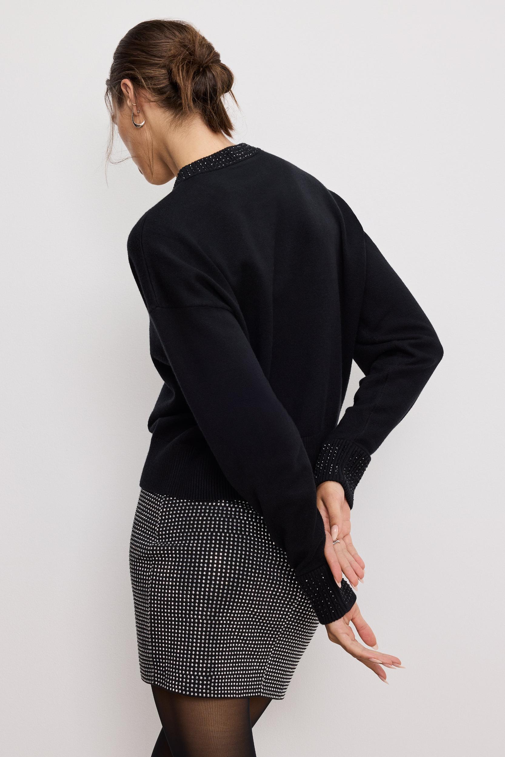 CRYSTAL CREWNECK SWEATER | BLACK001 Product Image