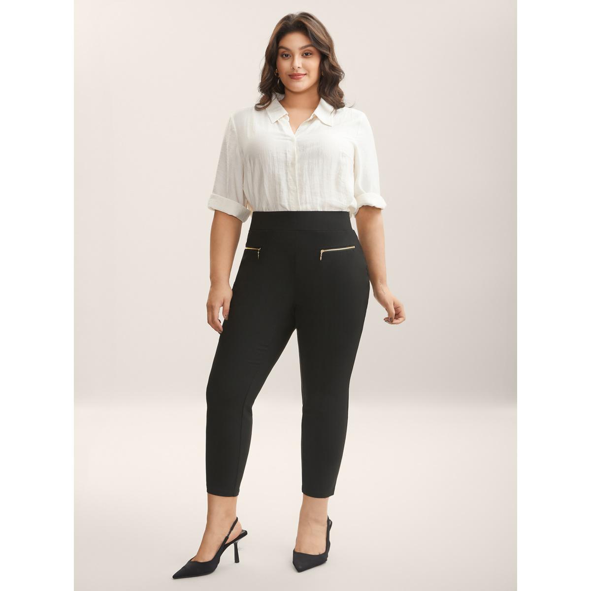 Plus Size Pull-On Skinny-Fit Pockets Pants Women Black At the Office Skinny Mid Rise Work Pants BloomChic 26/4X Product Image