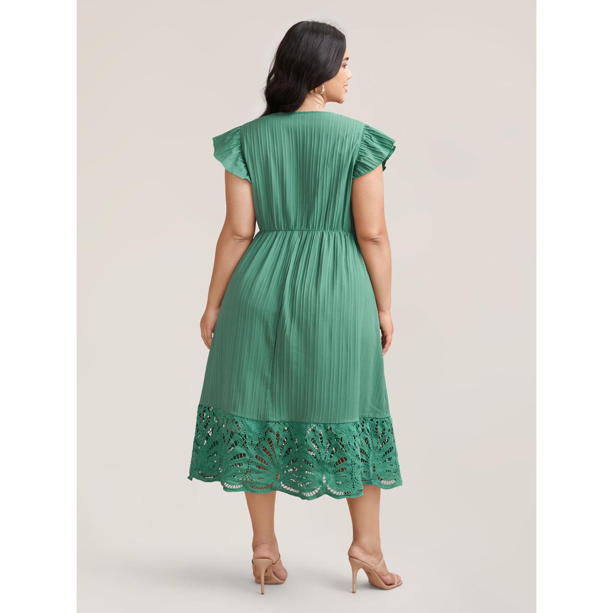 Plus Size Lace Cut-Out Flutter Sleeve Midi Dress Emerald Women Timeless Woven ribbon&lace trim V-neck Cap Sleeve Curvy BloomChic 14-16/1X Product Image